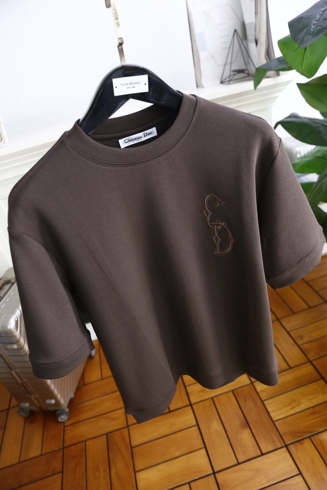 🔥迪奥/Christian D*or.2025秋季男士短袖👍🏼时尚经典圆领宽松版型设计！胸前品牌定制LO