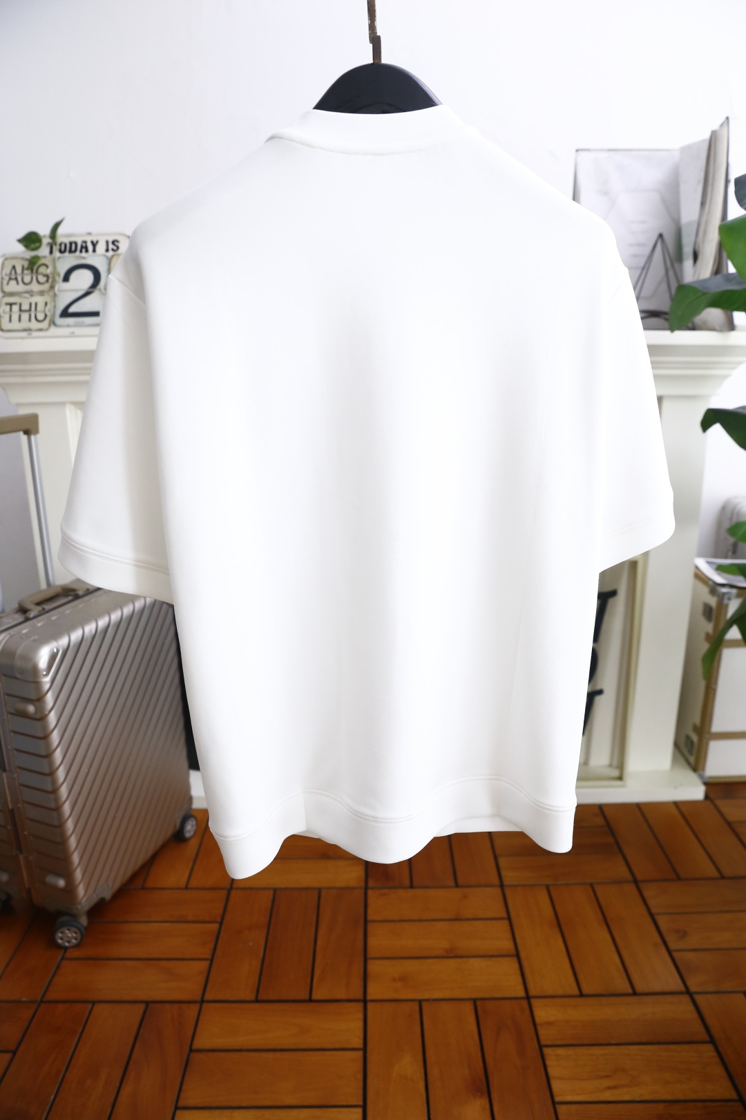 🔥迪奥/Christian D*or.2025秋季男士短袖👍🏼时尚经典圆领宽松版型设计！胸前品牌定制LO