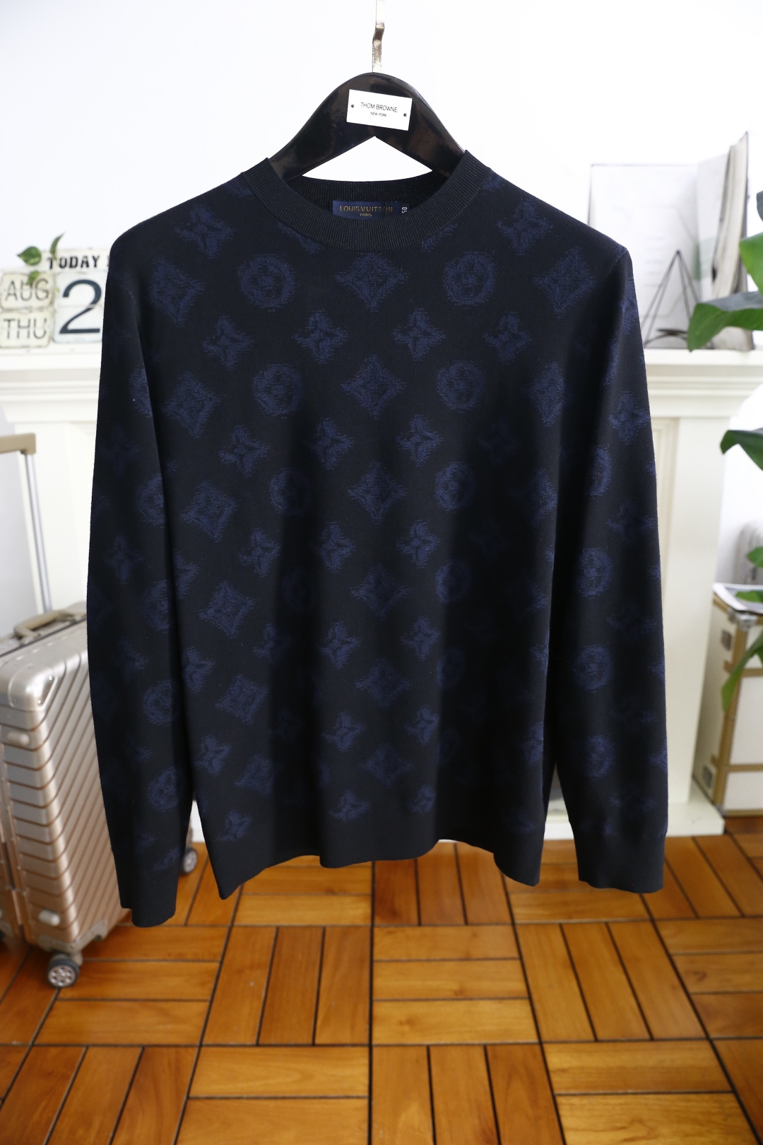 🔥华伦天奴.2025秋季新品男士长袖针织衫👍🏼独家呈现！奢华品牌元素LOGO搭配✅超级百搭极符合美学基调