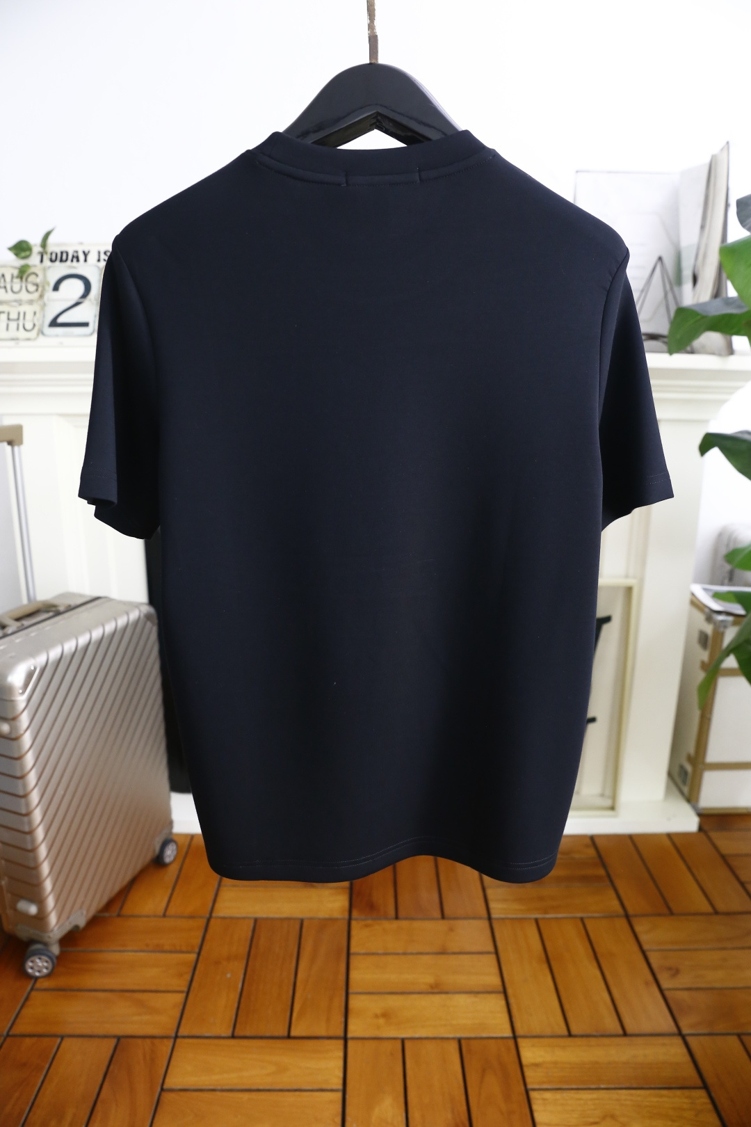 🔥杰尼亚.2025秋季新款！时尚男士圆领短袖🍃采用进口舒适莫代尔棉面料👍衣橱里不可或缺的百搭利器，市面罕