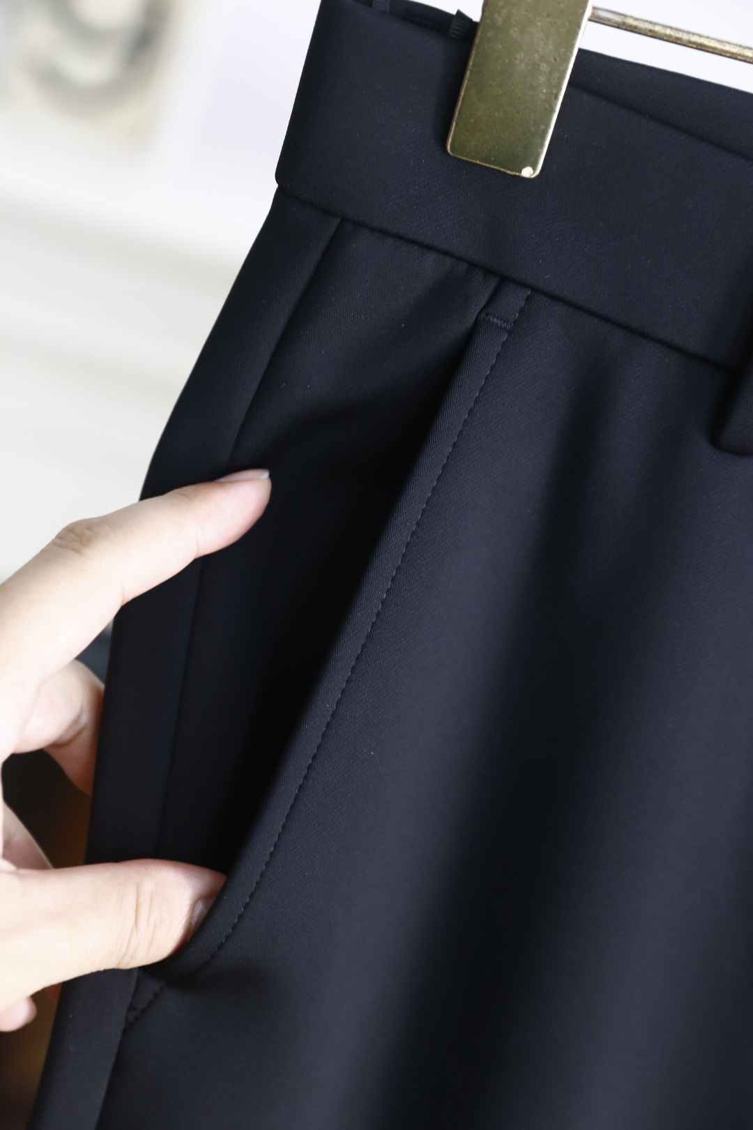 🔥芬迪/Fe*di.2025秋季新品🆕时尚男士休闲西裤！采用舒适定制棉面料，奢华经典品牌LOGO设计！上