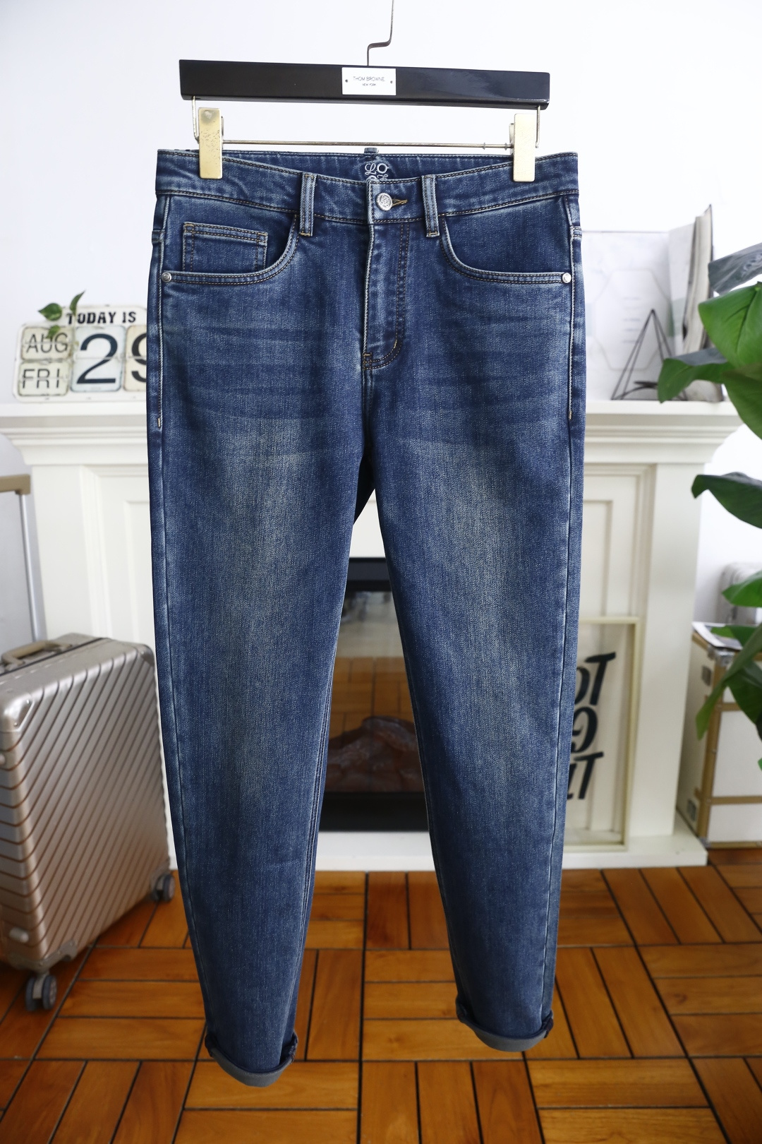 🔥罗意威.25秋季新品时尚男士牛仔裤👖采用客供水洗弹力牛仔裤！奢华经典品牌Logo设计！时尚潮流因此已成