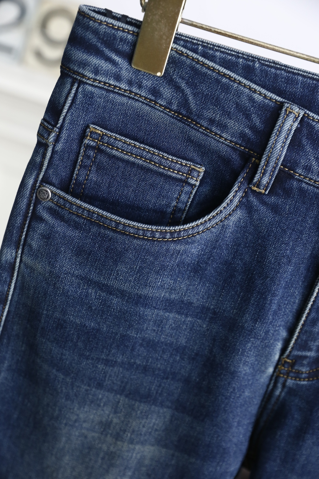 🔥罗意威.25秋季新品时尚男士牛仔裤👖采用客供水洗弹力牛仔裤！奢华经典品牌Logo设计！时尚潮流因此已成