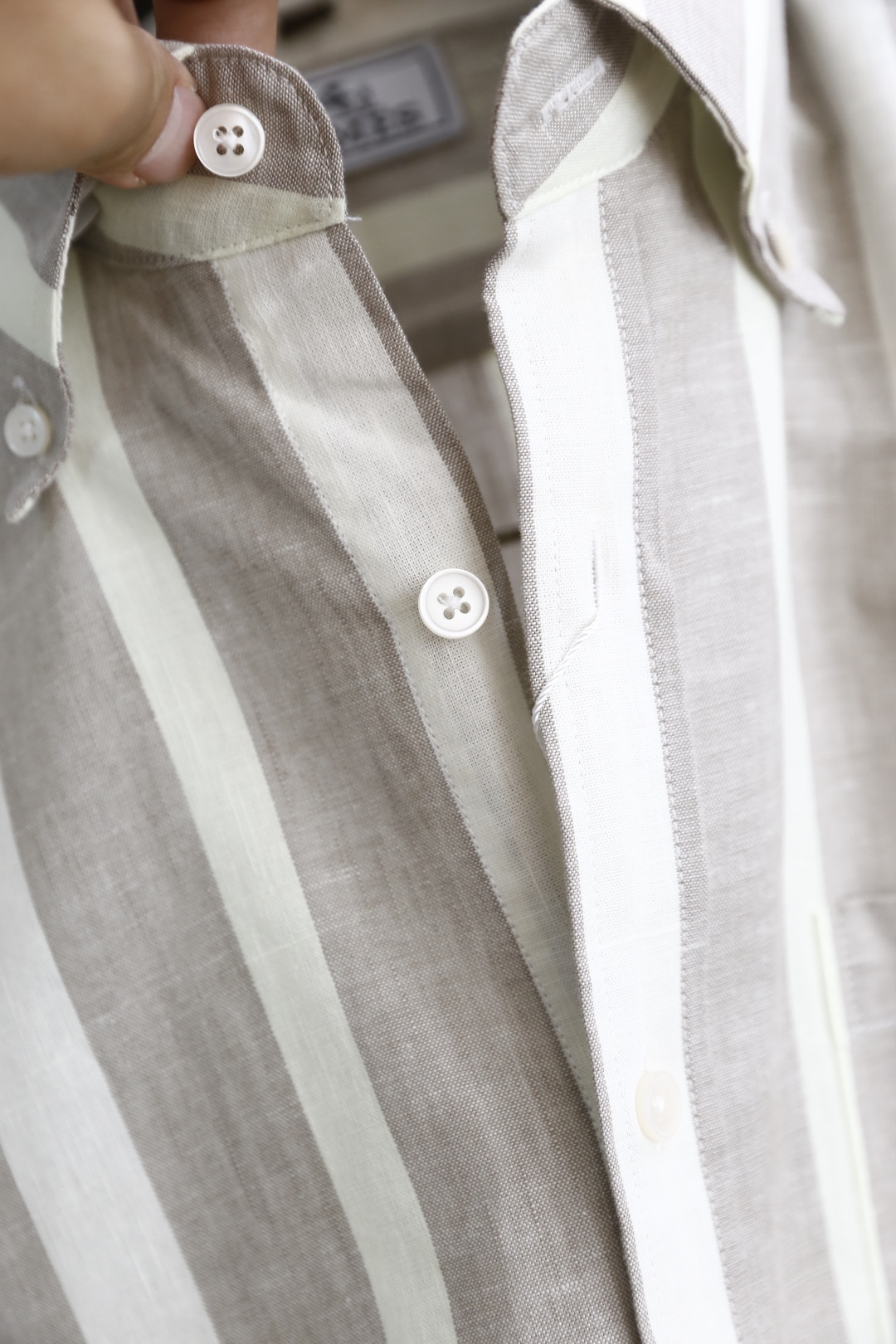 🔥爱马仕/Her*es.25秋季男士新品时尚经典条纹衬衫👔上身超帅！欧洲专柜同款单品，随意百搭！奢华经典