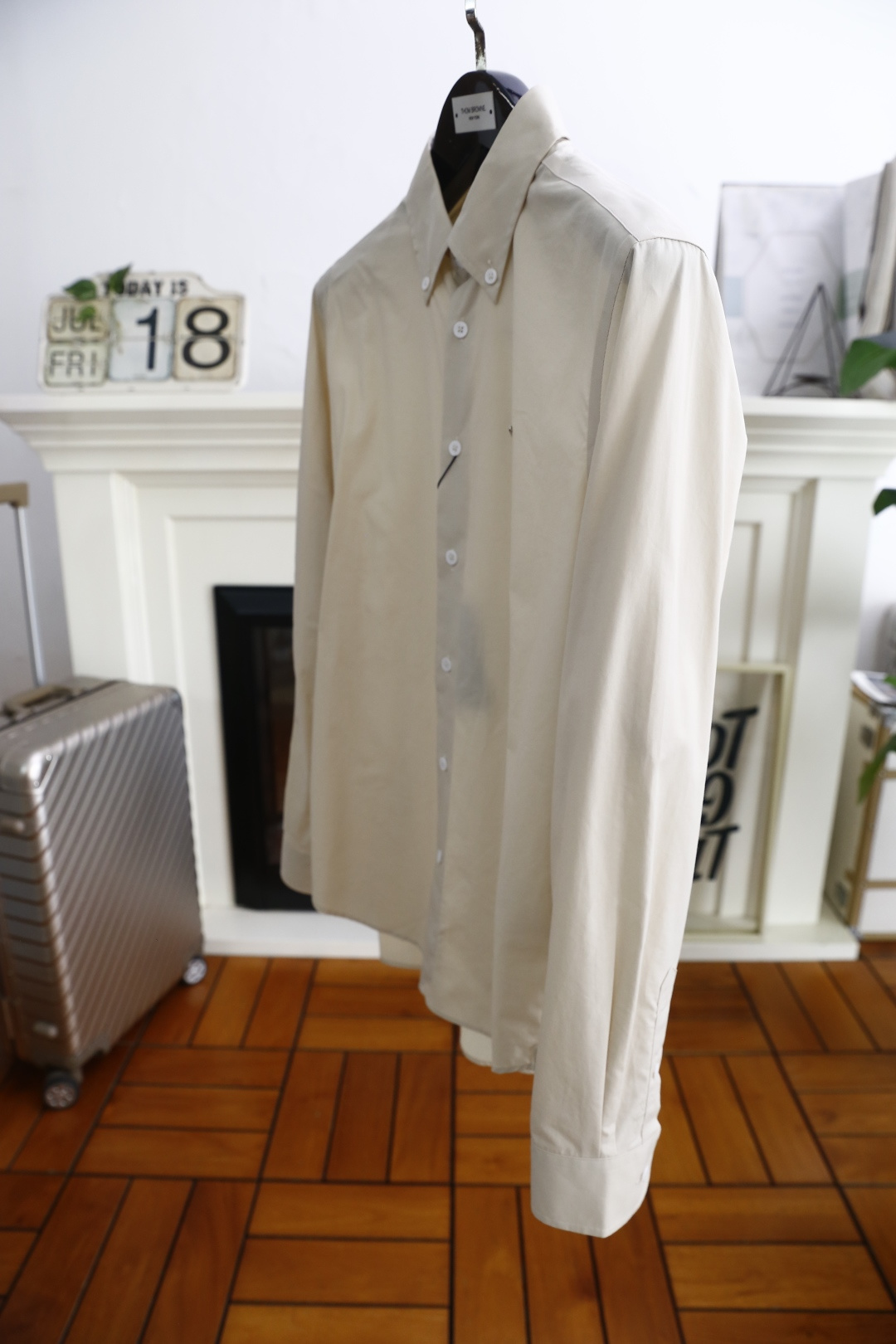 🔥普拉*/Pr*da.25秋季男士长袖衬衫！胸前奢华品牌经典三角标字母LOGO设计品相完美如斯，采用舒适