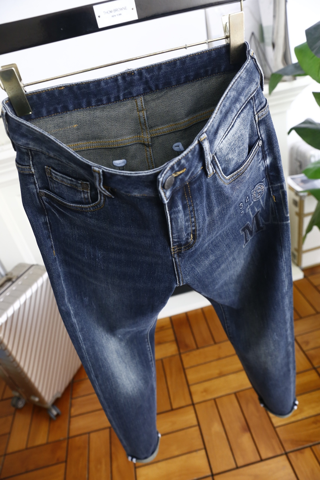 🔥马丁马吉拉.2025秋季新品原单高端男士牛仔裤！奢华经典品牌🔢LOGO配饰 身穿着非常舒适 低调不失奢