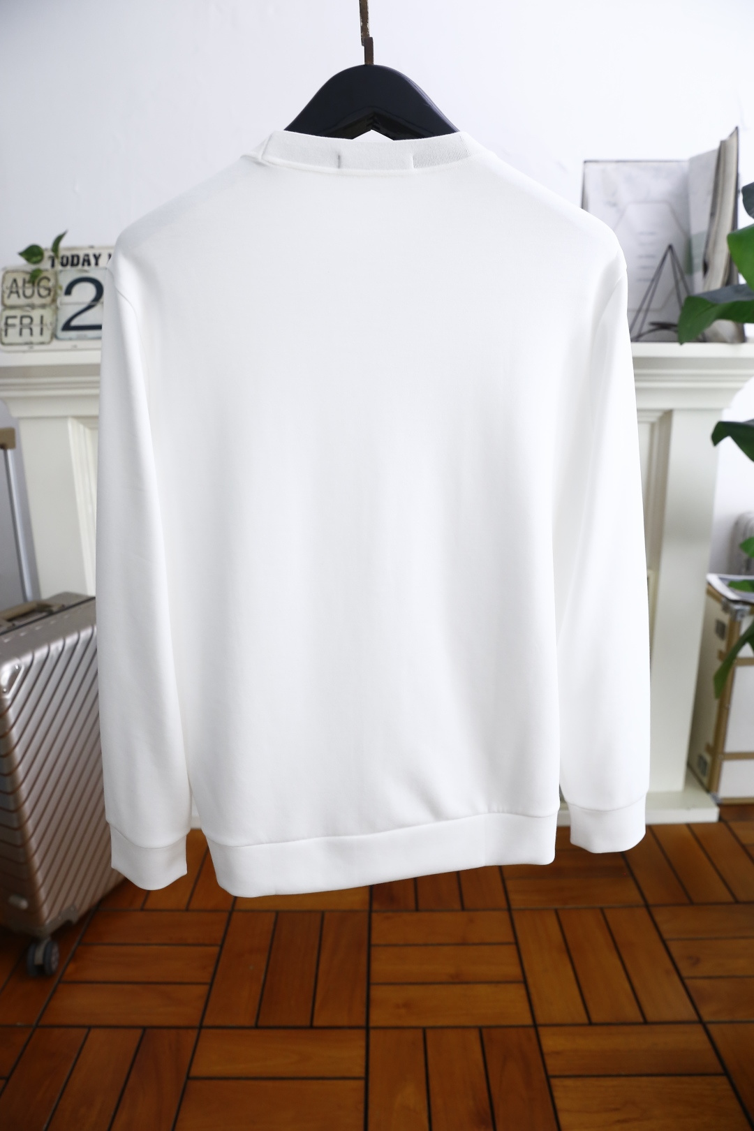 🔥普拉*/Pr*da.2025秋季新品男士套头卫衣！奢华经典品牌字母LOGO搭配👍🏼采用高档顶级🔝面料，