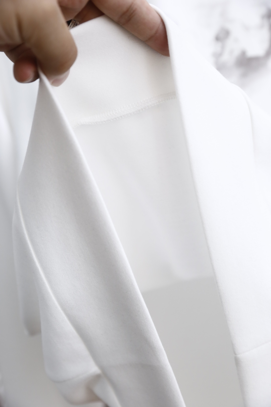 🔥普拉*/Pr*da.2025秋季新品男士套头卫衣！奢华经典品牌字母LOGO搭配👍🏼采用高档顶级🔝面料，