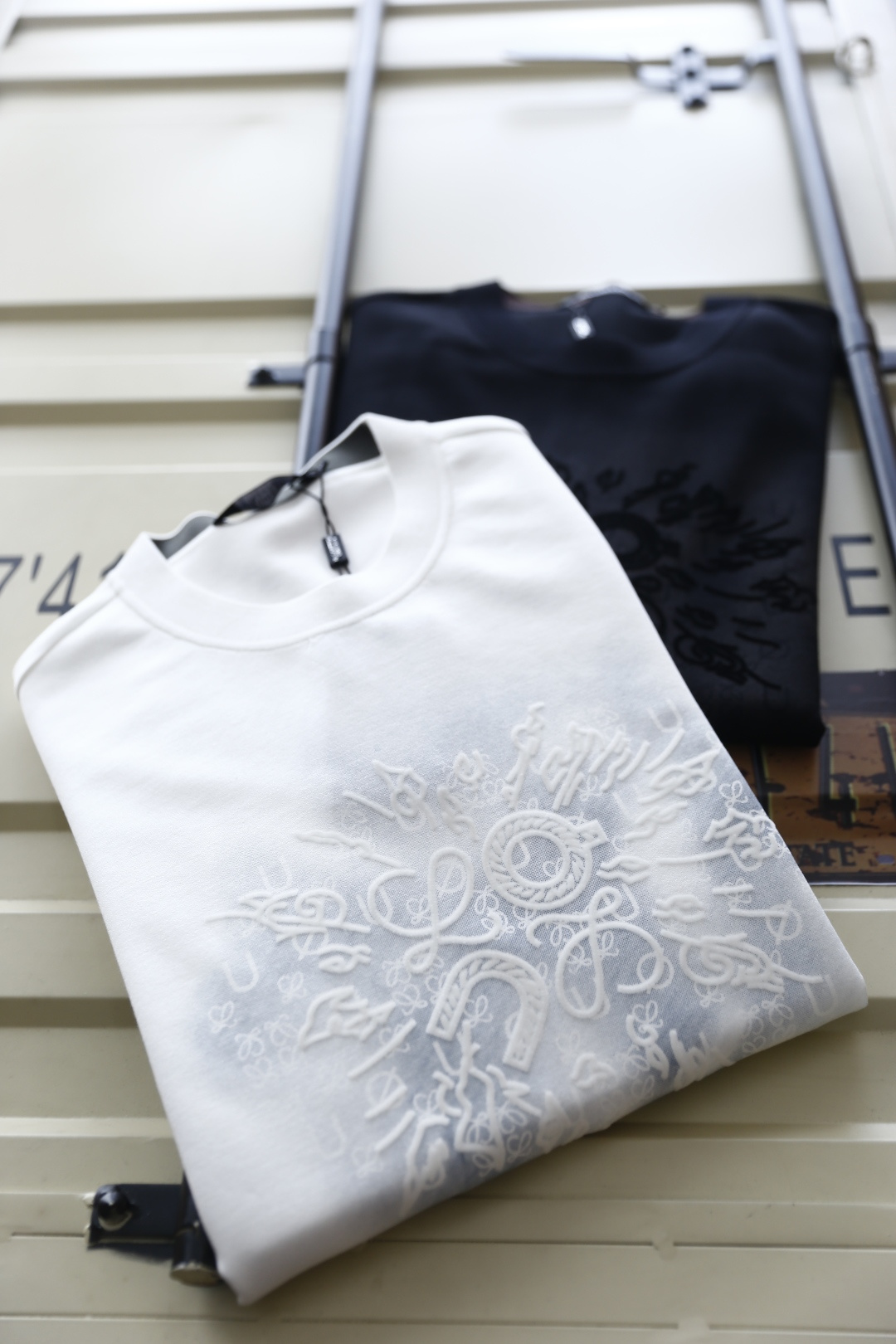 🔥罗意威.2025秋季新品时尚男士圆领卫衣🔥奢华经典品牌LOGO设计！绝对经得起时间的考验！！采用高档舒