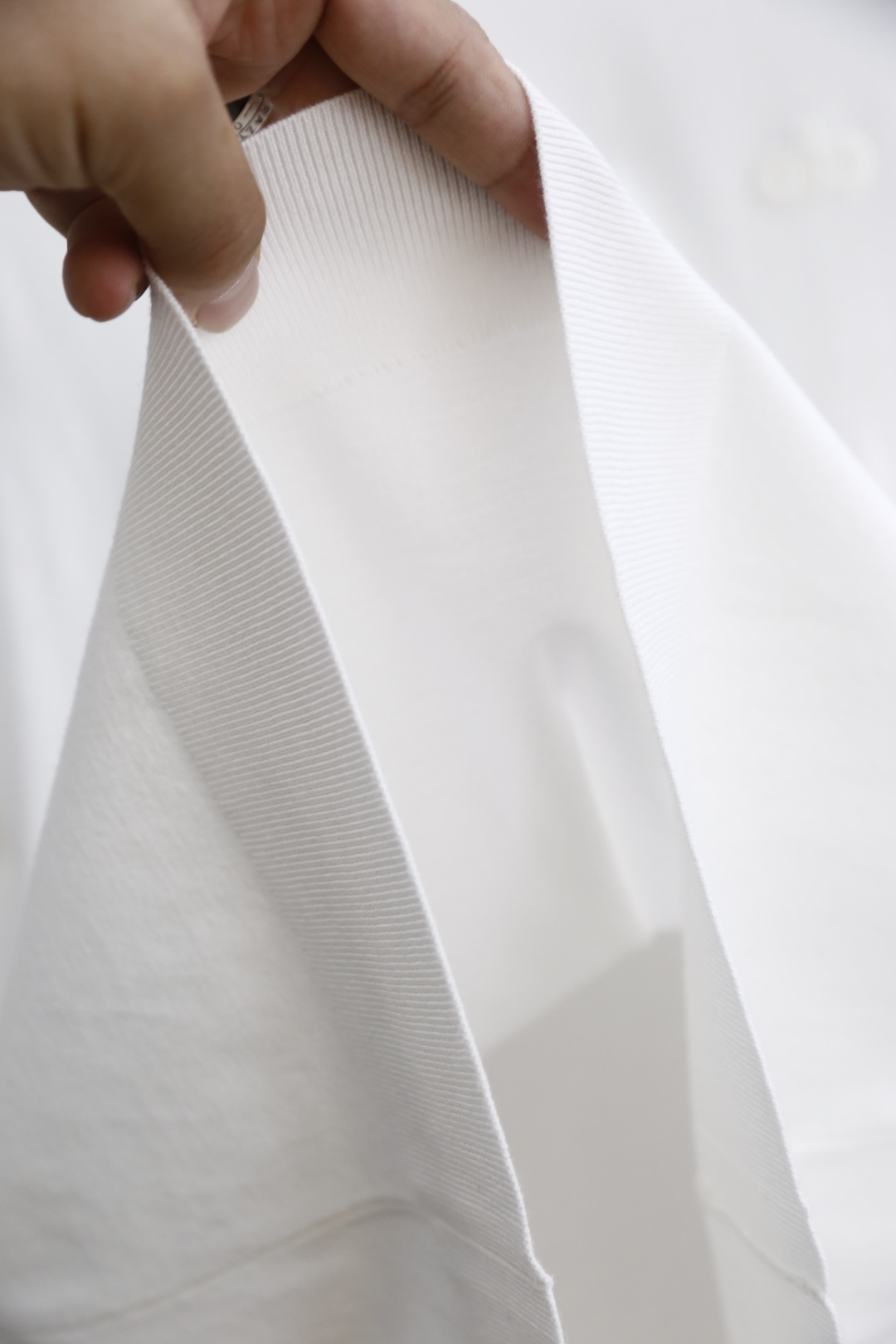 🔥alo.2025秋季新品男士针织长袖衫👍🏼时尚经典圆领设计！胸前品牌字母设计👍高级定制百搭款式 任何人