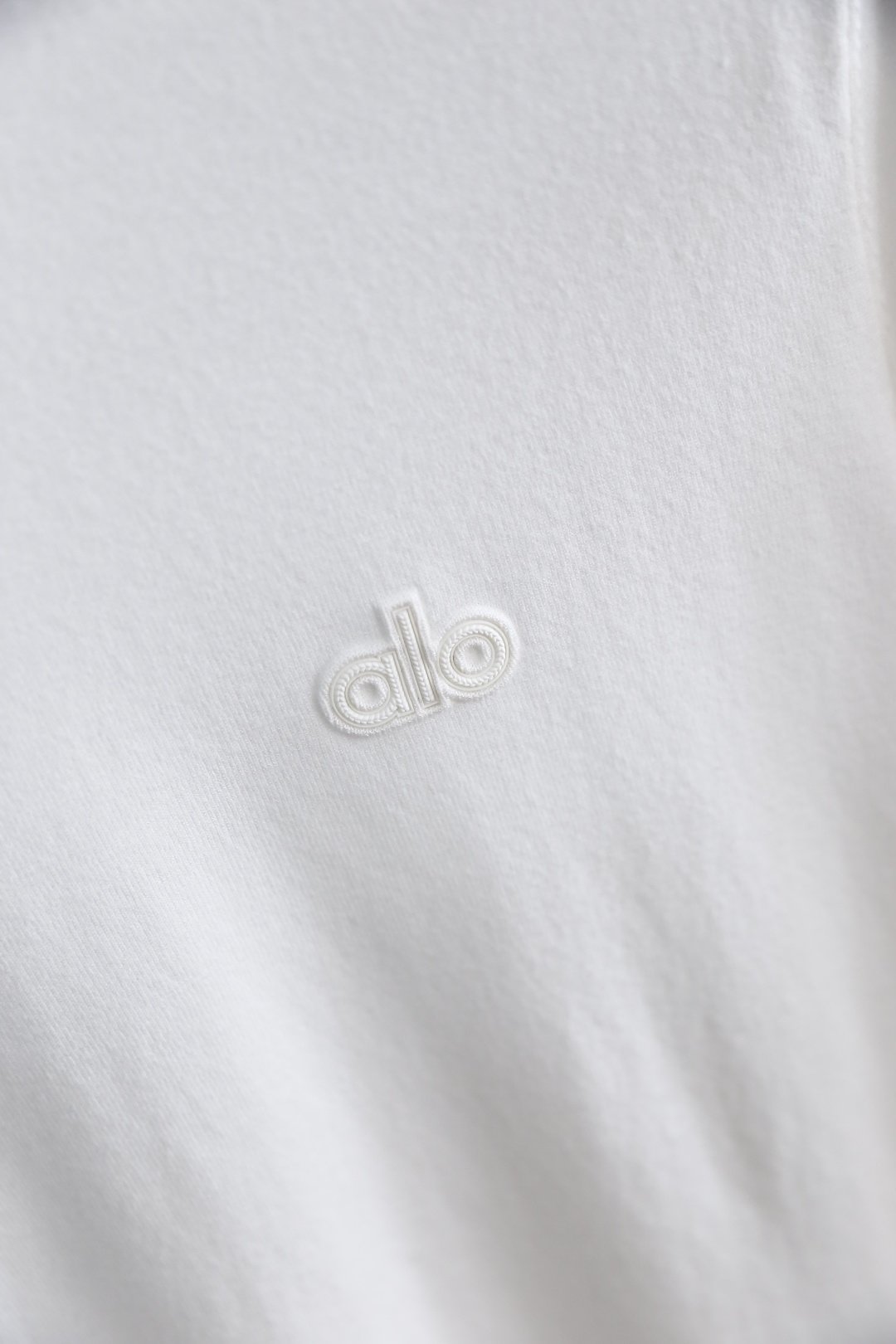 🔥alo.2025秋季新品男士针织长袖衫👍🏼时尚经典圆领设计！胸前品牌字母设计👍高级定制百搭款式 任何人