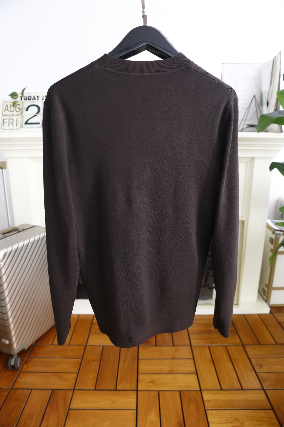 🔥华伦天奴.2025秋季新品男士长袖针织衫👍🏼独家呈现！奢华品牌元素LOGO搭配✅超级百搭极符合美学基调