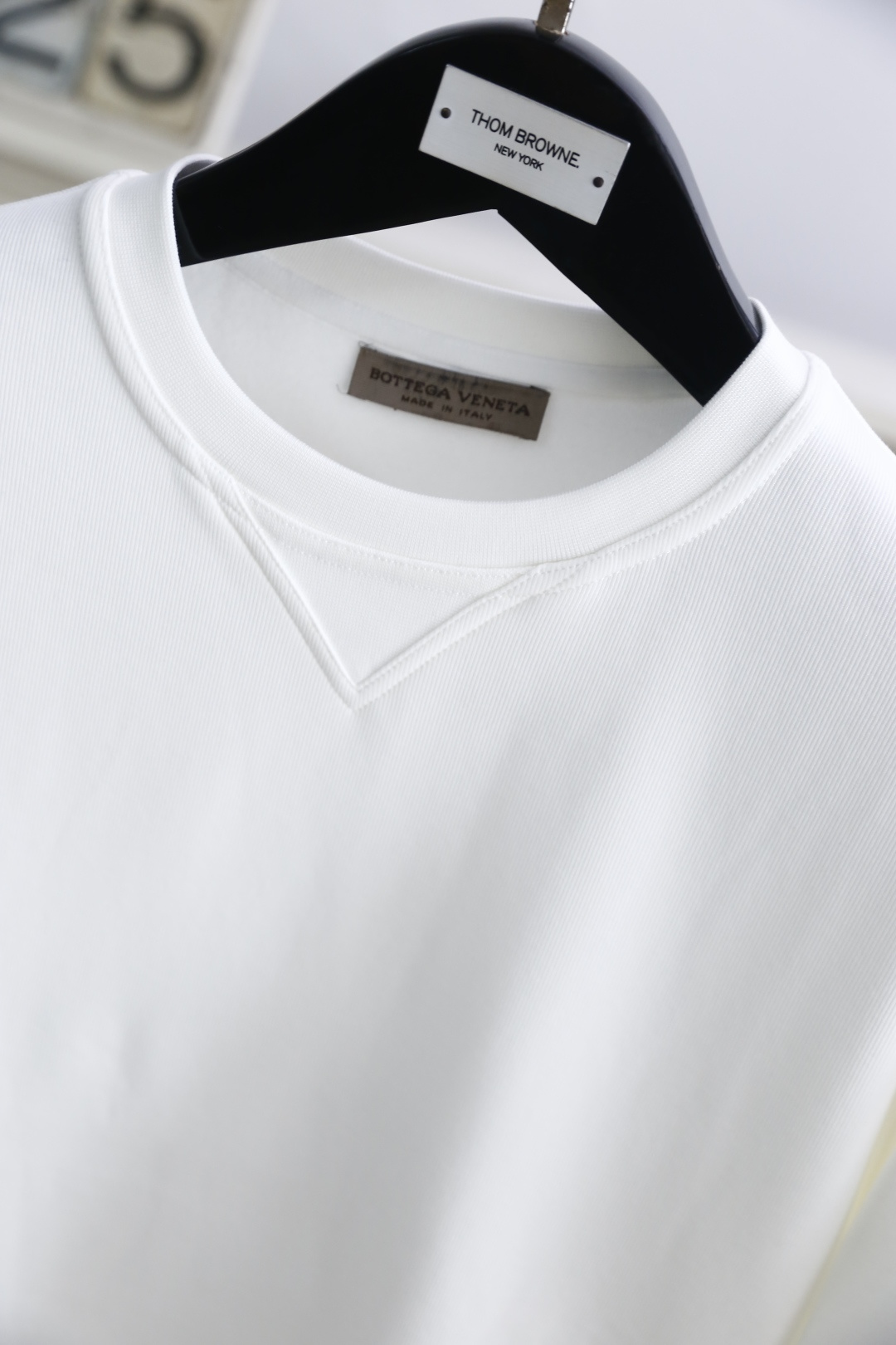 🔥葆蝶家/BV.2025秋季新品时尚男士圆领卫衣🔥奢华经典品牌元素设计！绝对经得起时间的考验！！采用高档