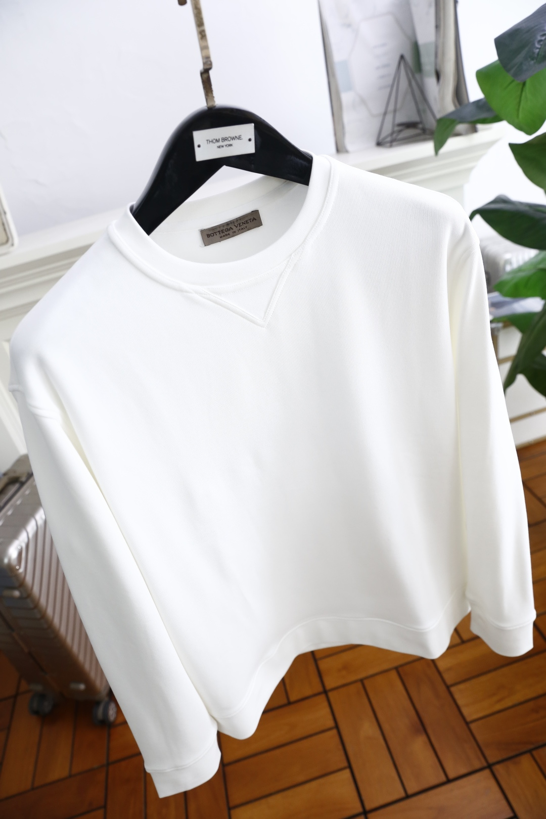 🔥葆蝶家/BV.2025秋季新品时尚男士圆领卫衣🔥奢华经典品牌元素设计！绝对经得起时间的考验！！采用高档