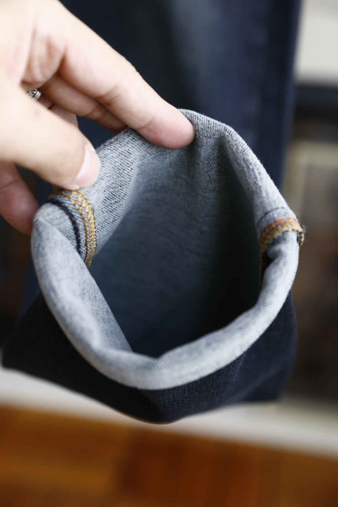 🔥巴宝丽/Burb*rry.25秋季新品时尚男士牛仔裤👖采用客供水洗弹力牛仔裤！奢华经典品牌战马Logo