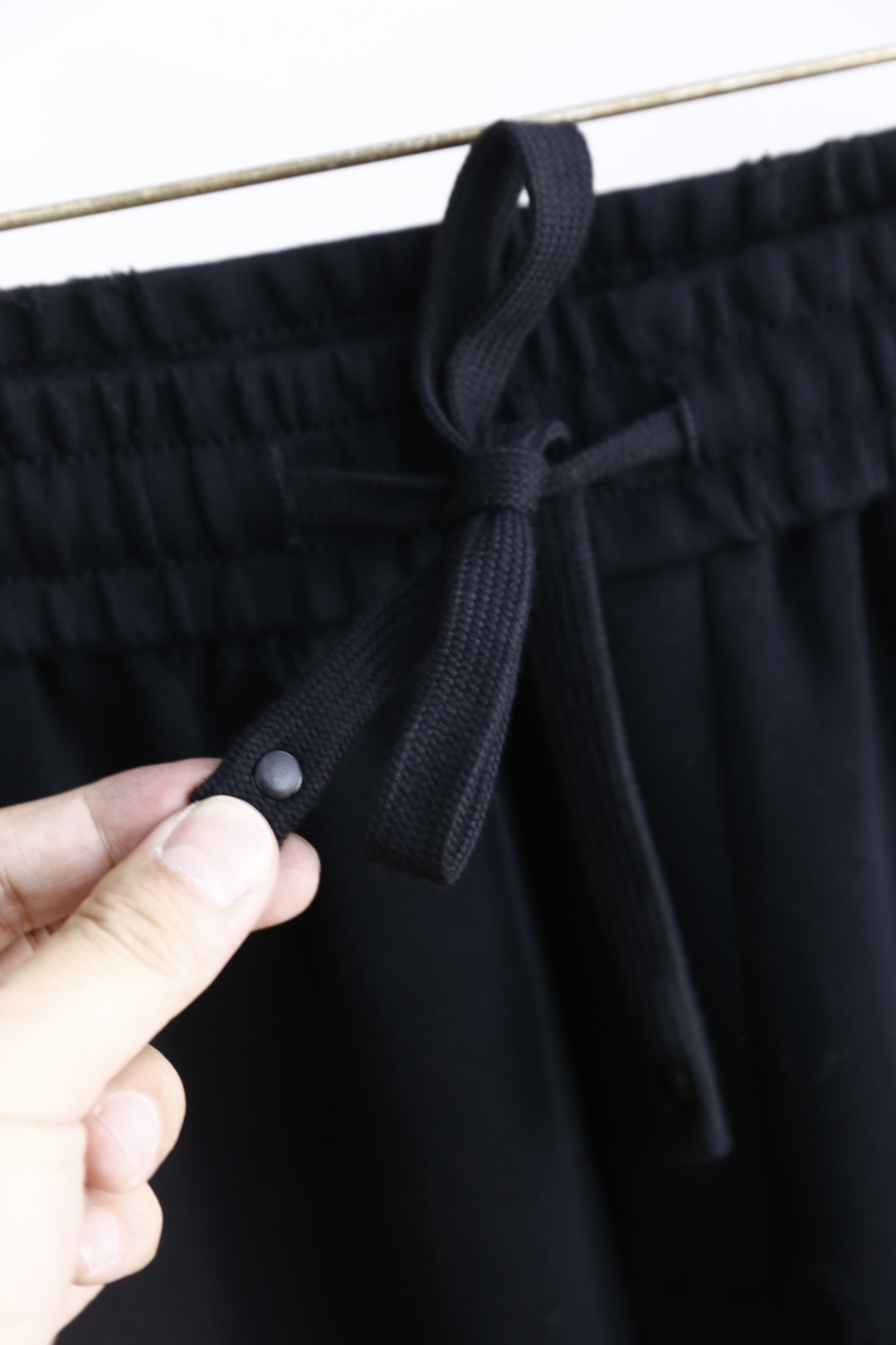 🔥古驰/Gu*ci.2025秋季时尚新品男士休闲裤！采用进口舒适保暖面料，奢华经典品牌LOGO设计 上身