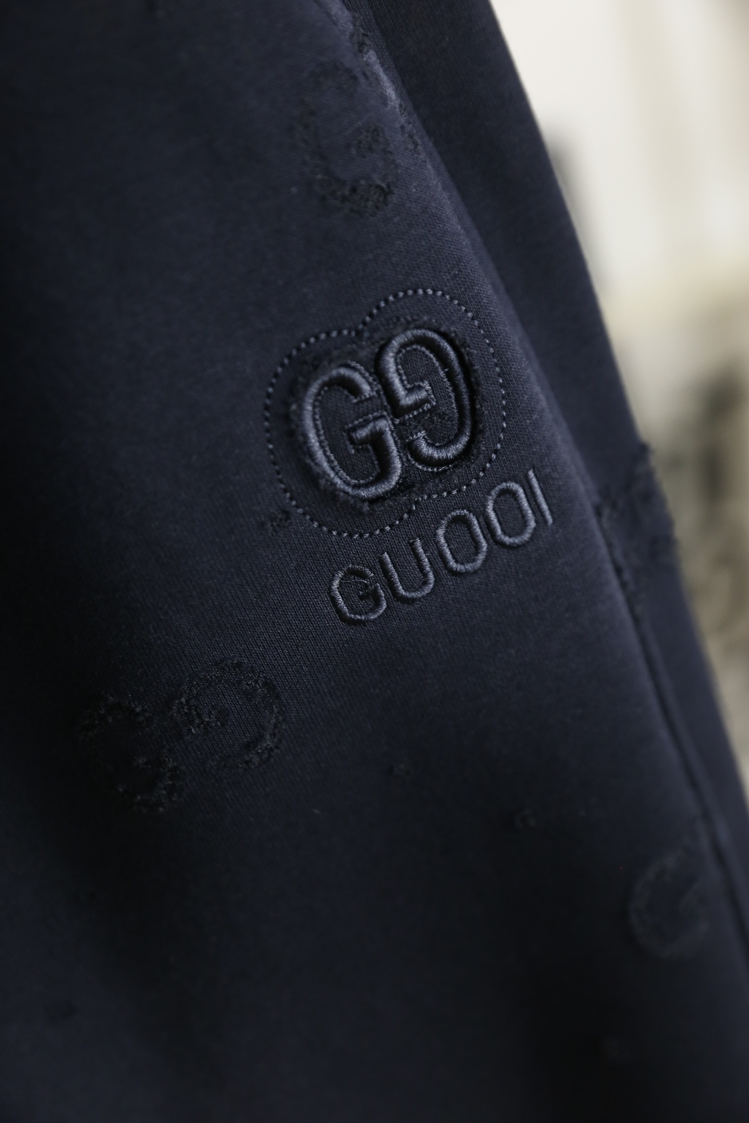 🔥古驰/Gu*ci.2025秋季时尚新品男士休闲裤！采用进口舒适保暖面料，奢华经典品牌LOGO设计 上身