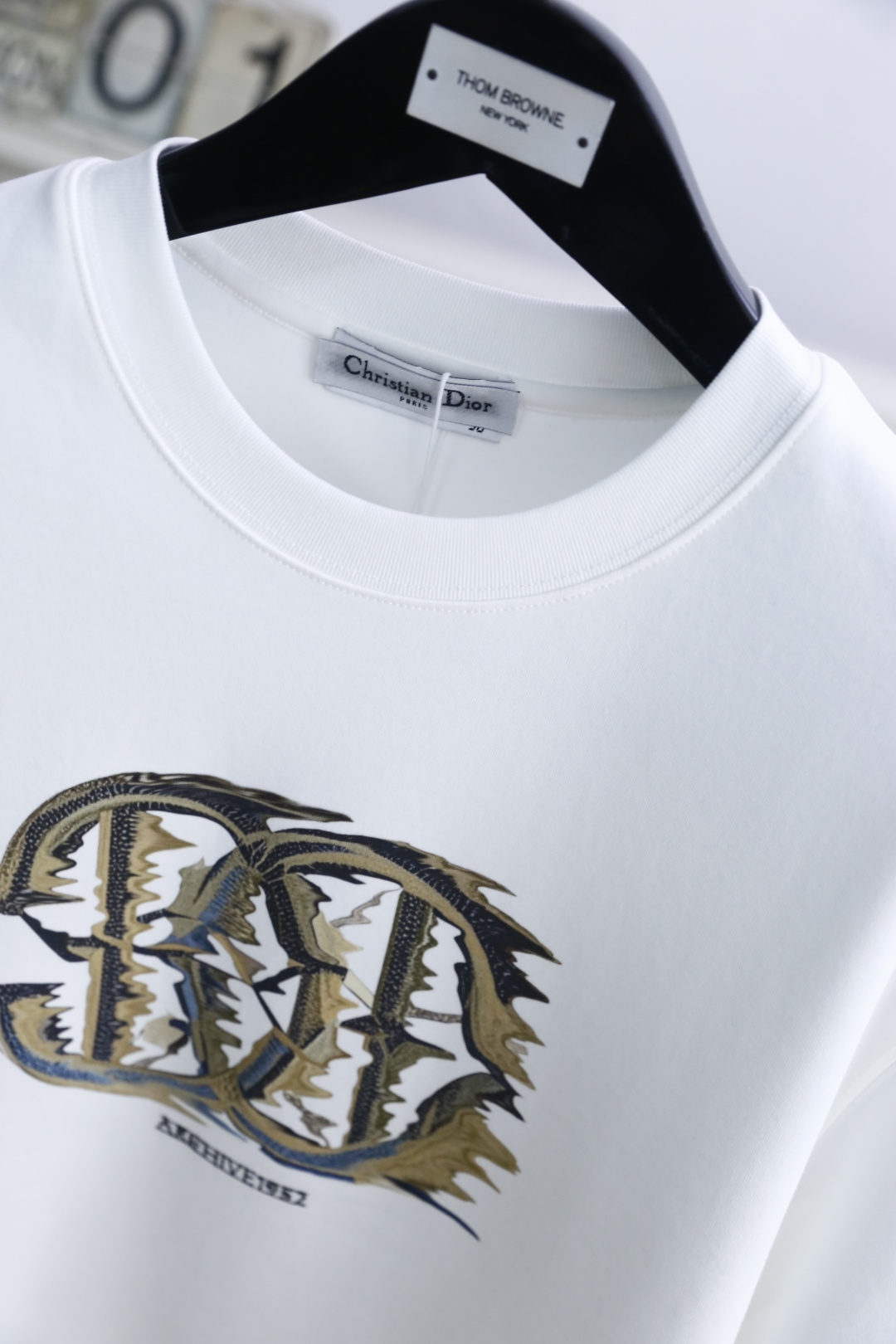 🔥瑟琳.2025秋季新品男士圆领短袖🍃胸前奢华品牌LOGO标识标注👍🏼上身就能体会这款设计带来的年轻与时