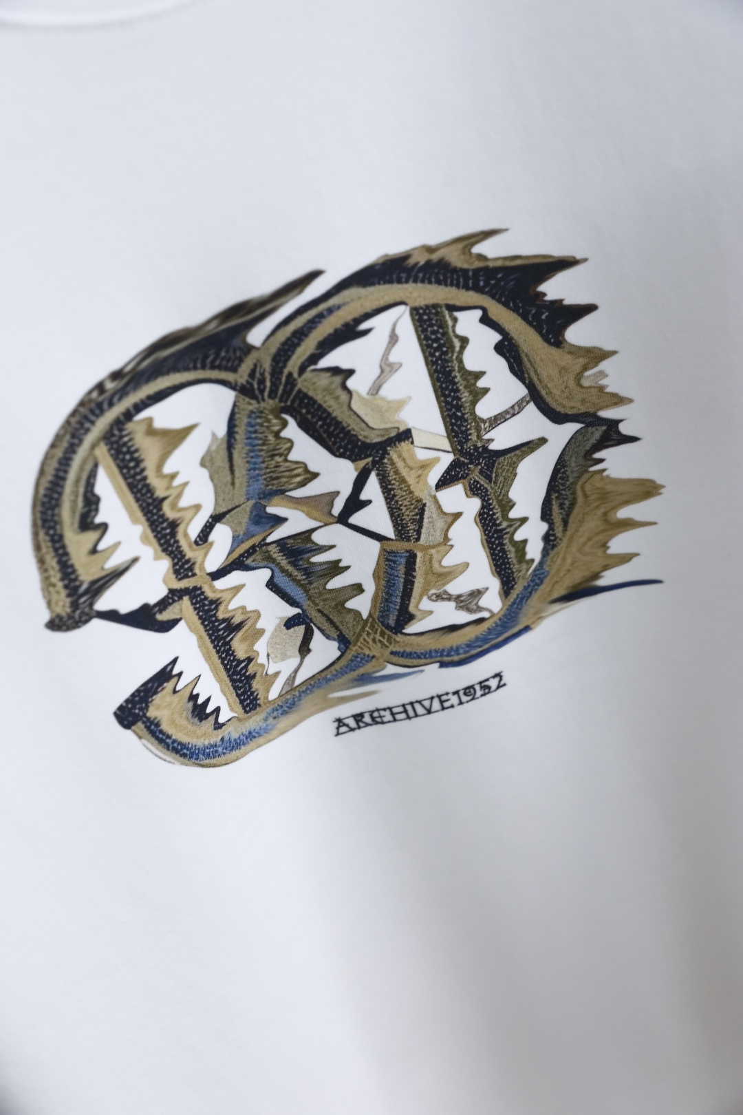 🔥瑟琳.2025秋季新品男士圆领短袖🍃胸前奢华品牌LOGO标识标注👍🏼上身就能体会这款设计带来的年轻与时