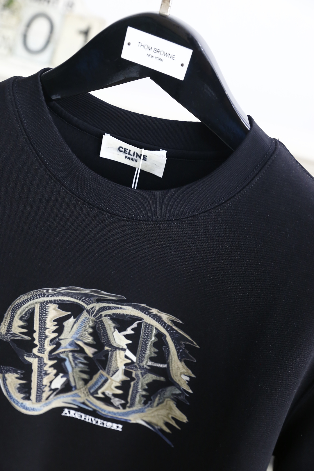 🔥瑟琳.2025秋季新品男士圆领短袖🍃胸前奢华品牌LOGO标识标注👍🏼上身就能体会这款设计带来的年轻与时