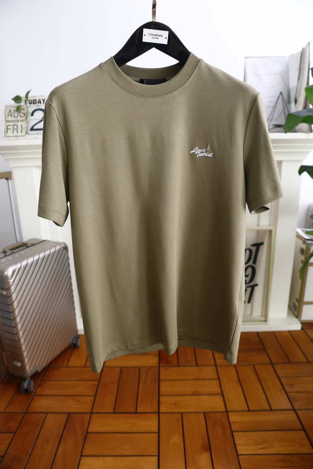 🔥路易威*/LV.2025秋季新款！时尚男士圆领短袖🍃采用进口舒适匹马棉面料👍衣橱里不可或缺的百搭利器，