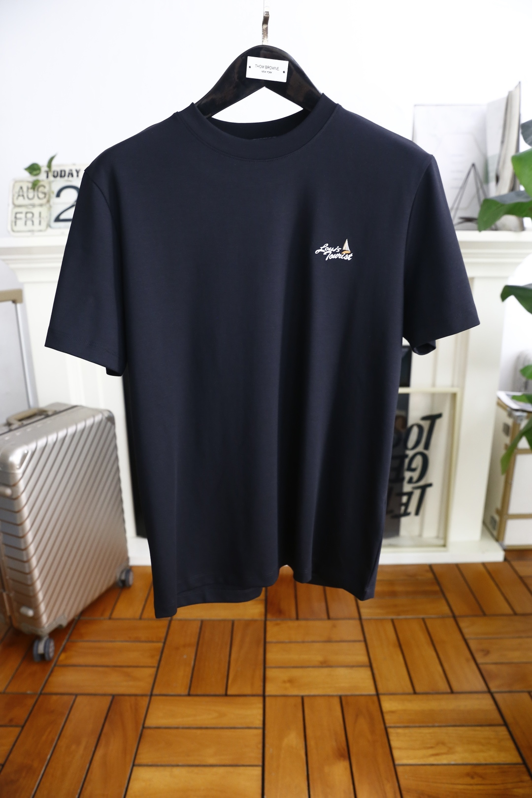 🔥路易威*/LV.2025秋季新款！时尚男士圆领短袖🍃采用进口舒适匹马棉面料👍衣橱里不可或缺的百搭利器，