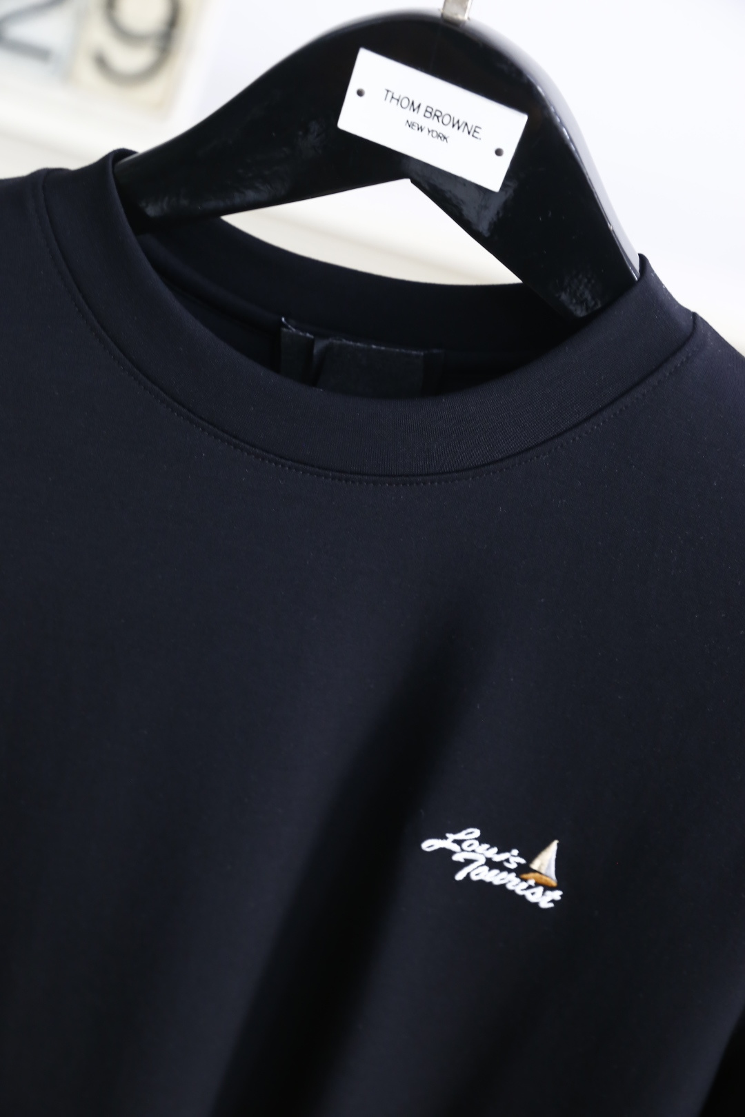 🔥路易威*/LV.2025秋季新款！时尚男士圆领短袖🍃采用进口舒适匹马棉面料👍衣橱里不可或缺的百搭利器，