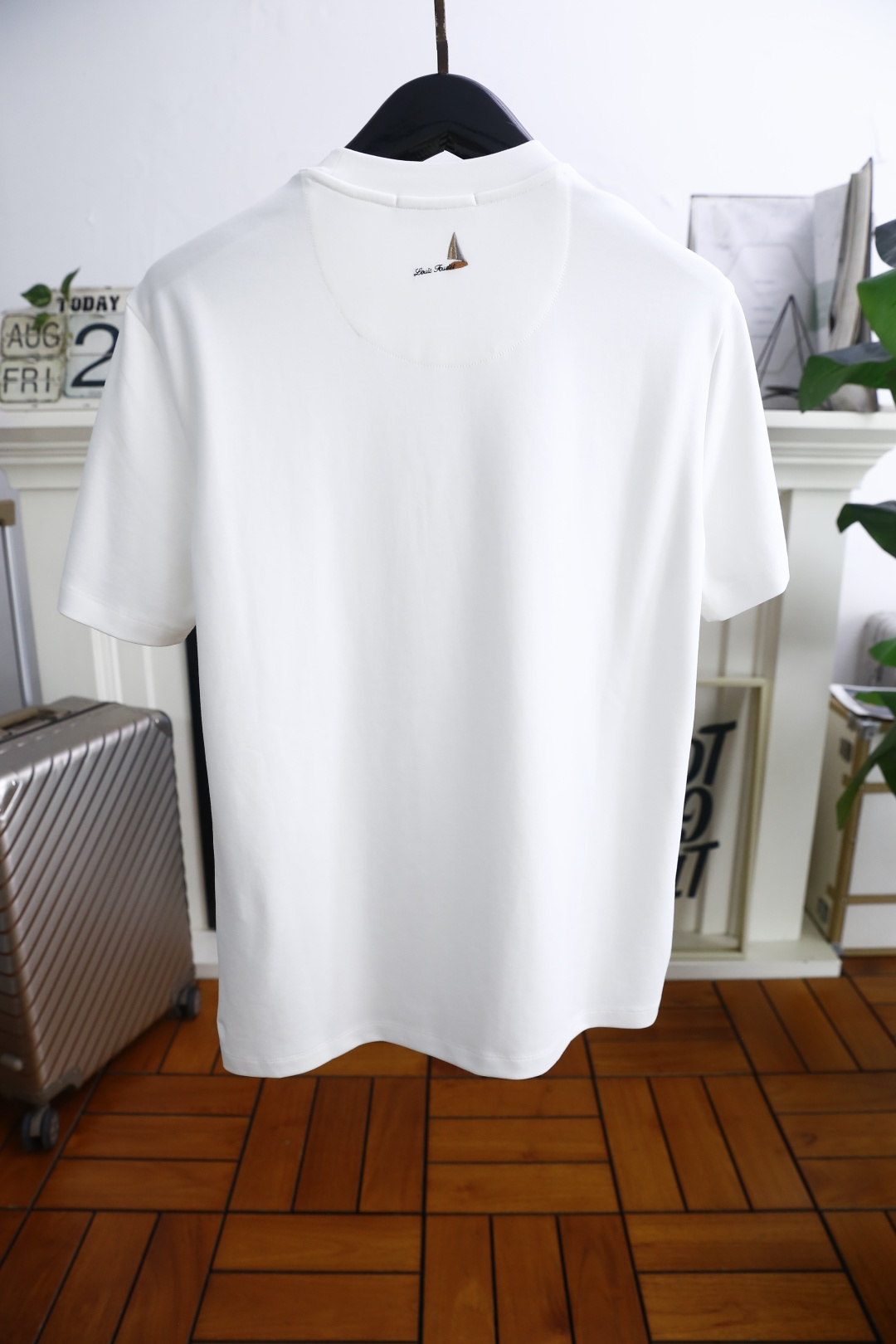 🔥路易威*/LV.2025秋季新款！时尚男士圆领短袖🍃采用进口舒适匹马棉面料👍衣橱里不可或缺的百搭利器，