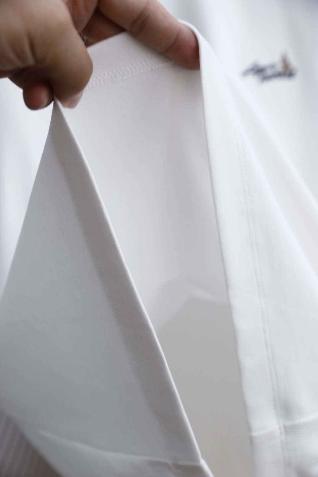 🔥路易威*/LV.2025秋季新款！时尚男士圆领短袖🍃采用进口舒适匹马棉面料👍衣橱里不可或缺的百搭利器，