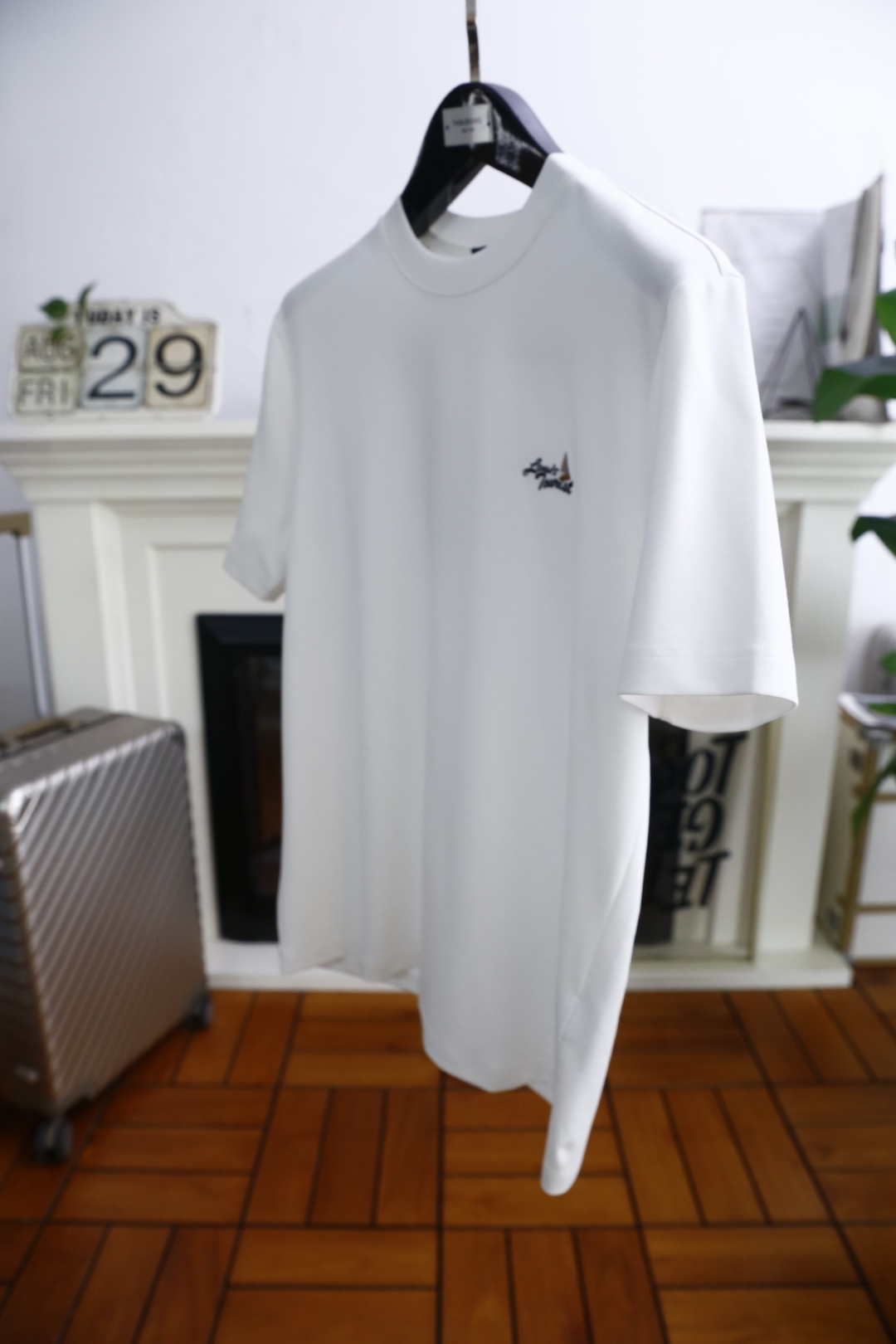 🔥路易威*/LV.2025秋季新款！时尚男士圆领短袖🍃采用进口舒适匹马棉面料👍衣橱里不可或缺的百搭利器，