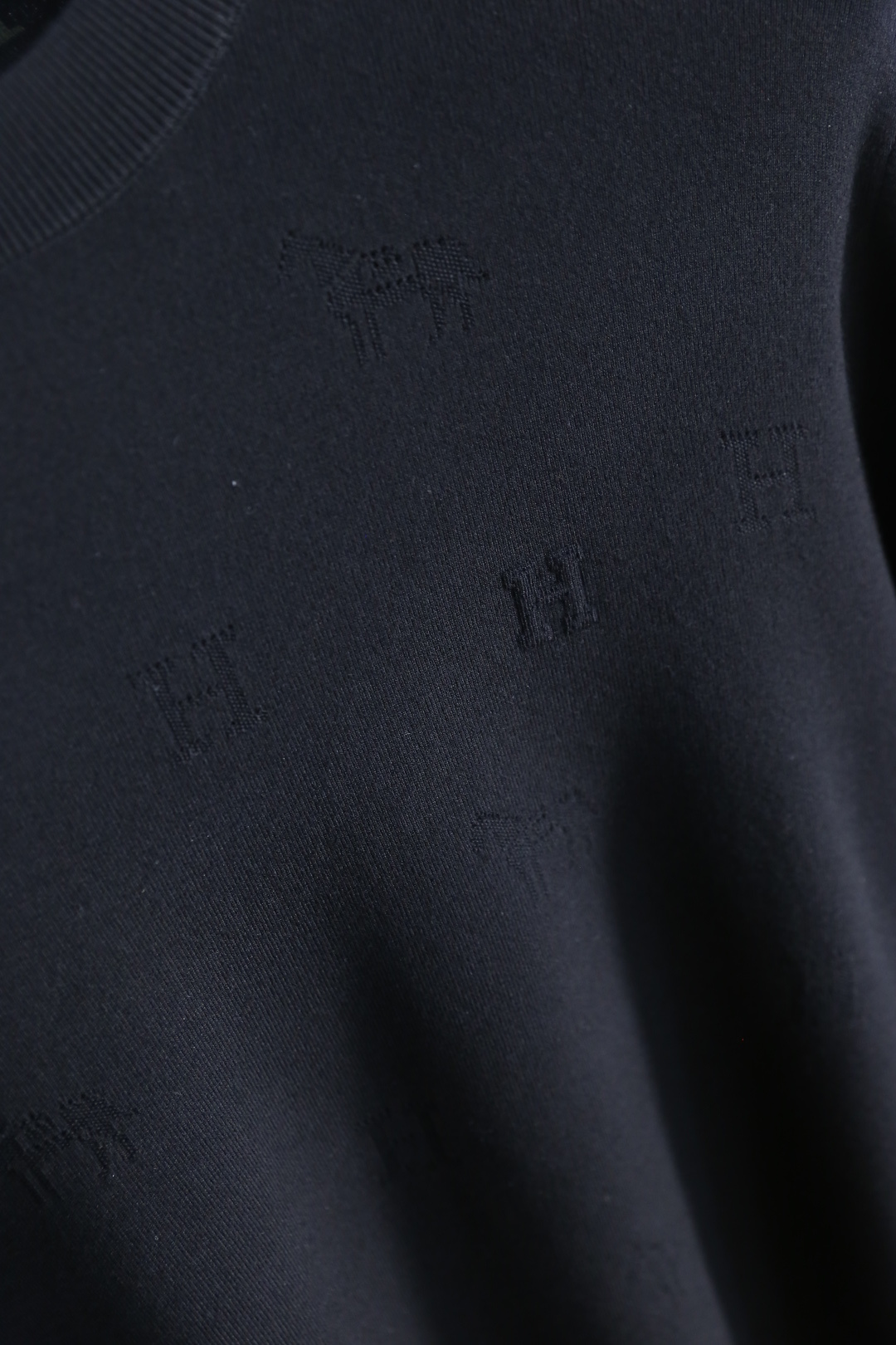 🔥爱马4/Her*es.2025秋季新品🆕时尚百搭圆领长袖针织衫🧶奢华品牌经典元素LOGO设计👍🏻走线更