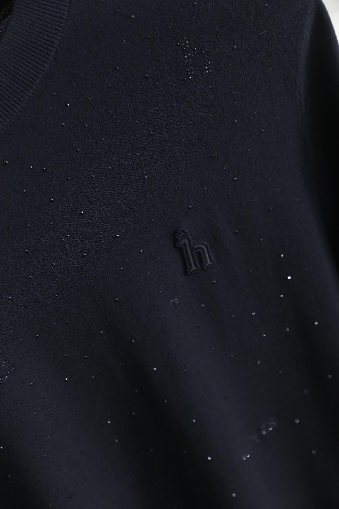 🔥爱马4/Her*es.2025秋季新品🆕时尚百搭圆领长袖针织衫🧶奢华品牌经典元素LOGO设计👍🏻走线更