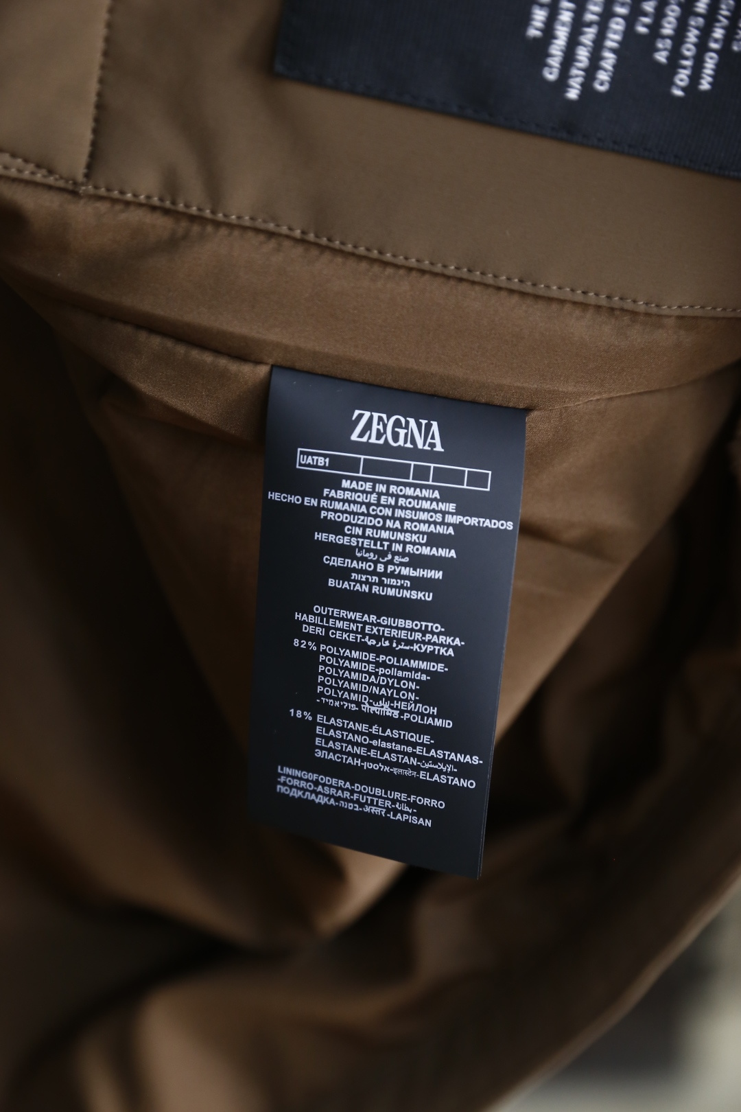 🔥杰尼*/Zeg*a.2025秋季新品🆕时尚原單男士立领马甲！简约时尚又不失细节感一款，奢华经典品牌字母