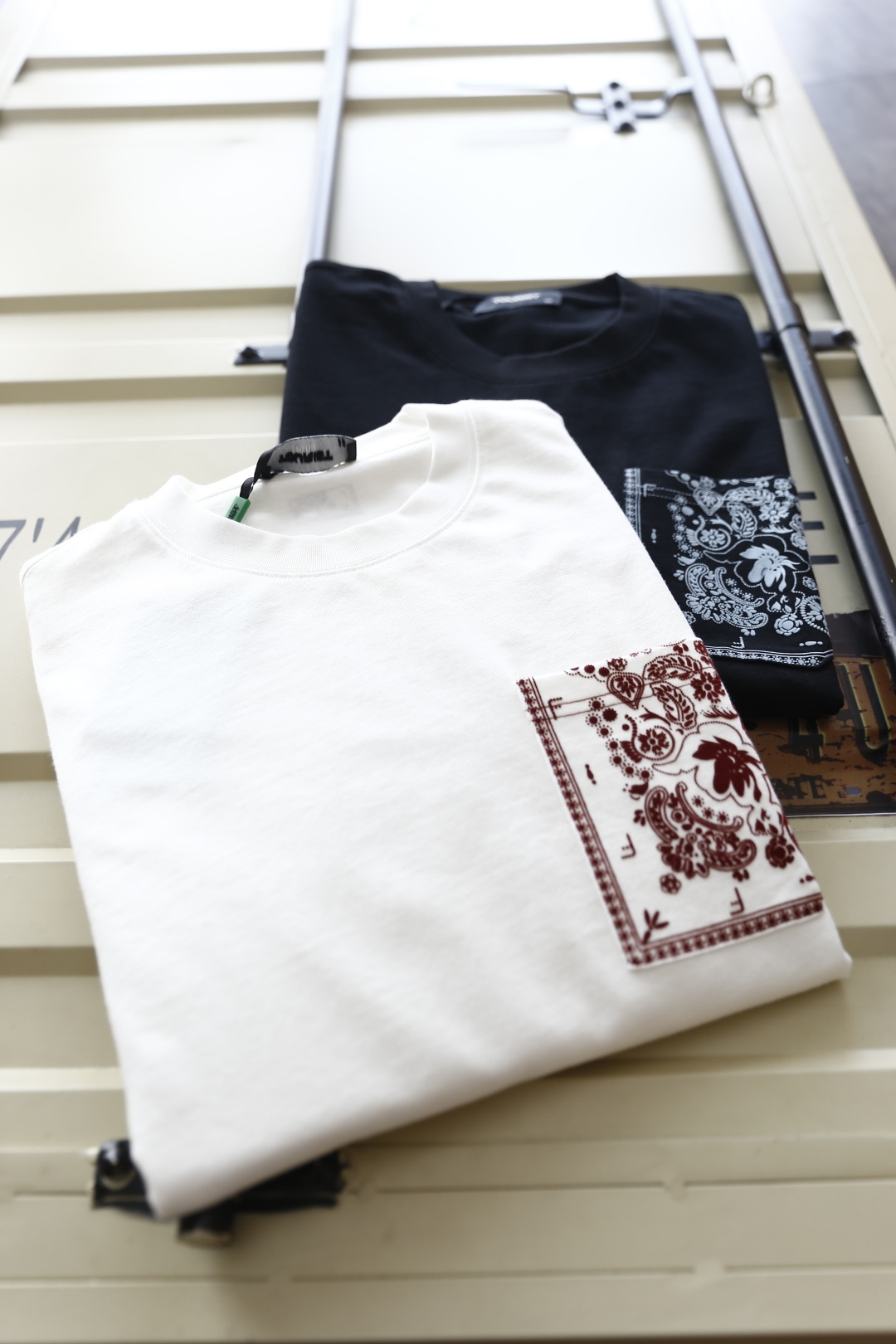🔥路易威*/LV.2025秋季新品男士圆领短袖🍃胸前奢华品牌定制LOGO标识标注👍🏼上身就能体会这款设计