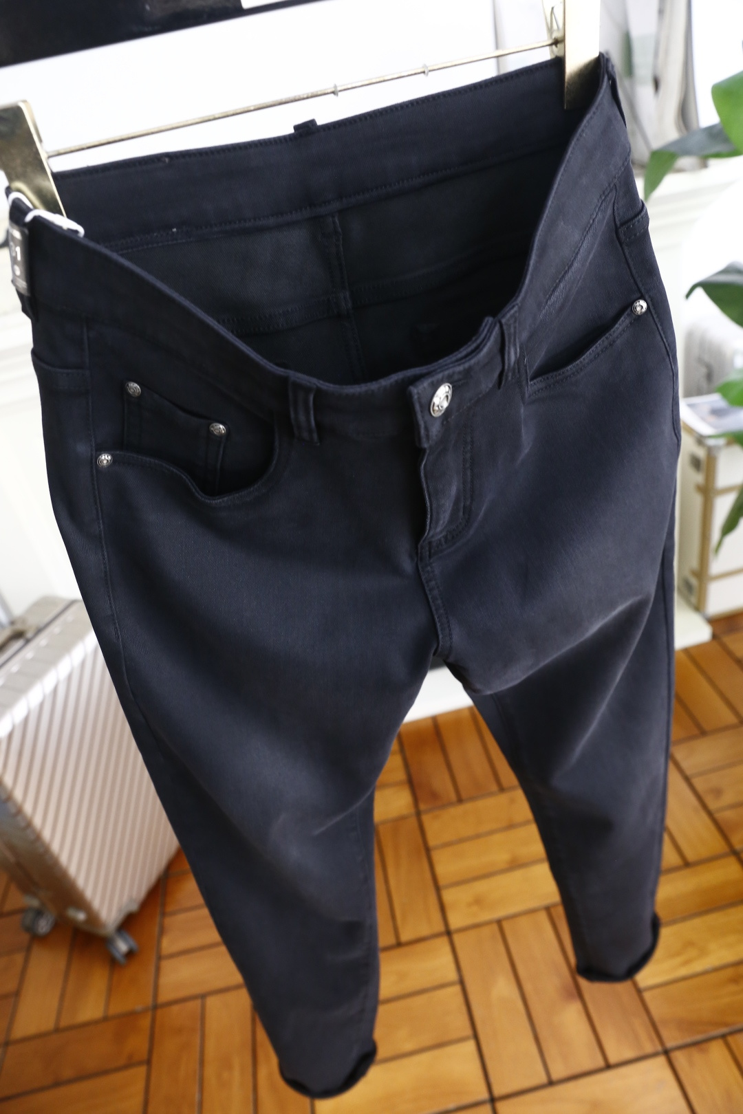 🔥阿玛*/Ar*ani.2025秋季新品时尚男士深色百搭牛仔裤👖采用客供水洗弹力牛仔裤！奢华经典品牌飞鹰