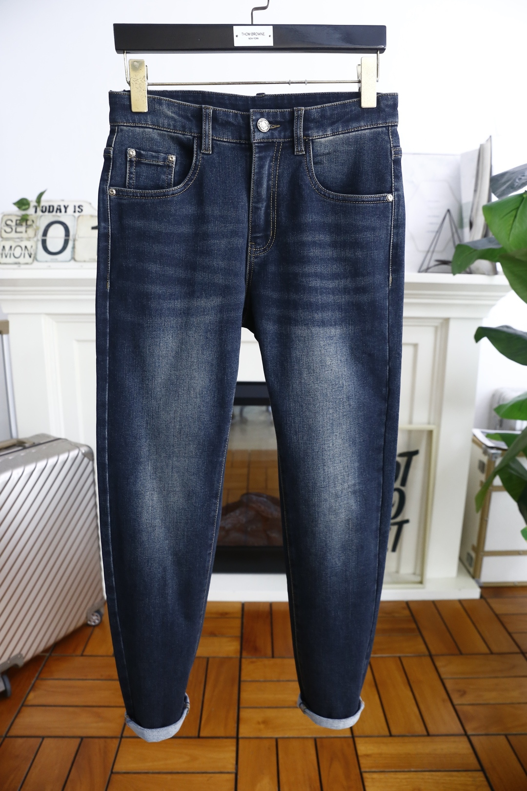🔥普拉*/Pr*da.25秋季新品时尚男士牛仔裤👖采用客供水洗弹力牛仔裤！奢华经典三角标Logo设计！时