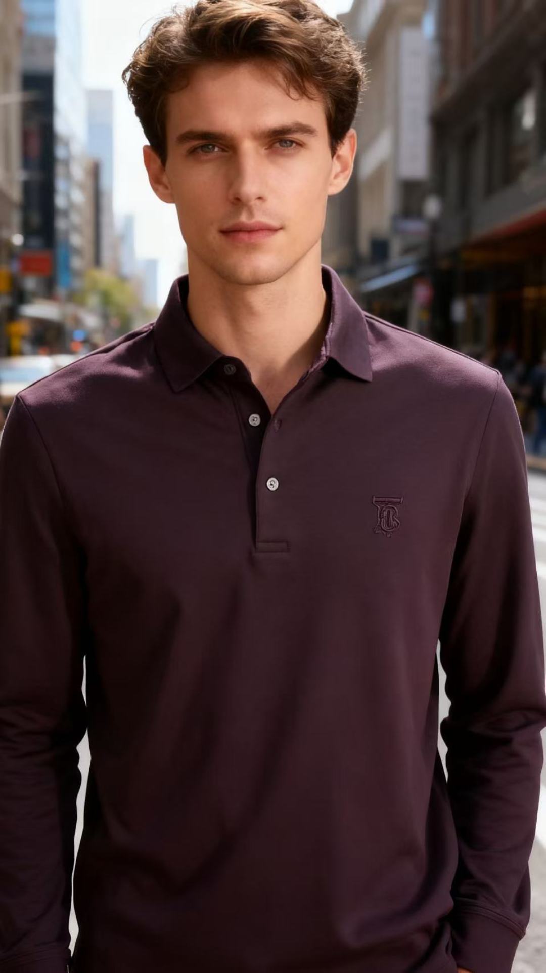 NO:529047,Burberry. 2025 autumn new men's long-sleeved Polo shirt!  Paired with three buttons, the branded iconic embroidery pattern is on the chest; the long-sleeved style, the cuffs are naturally sagging, and the overall cut fits the body, showing a casual business style!  The chest embroidery style and clothing texture are high-end casual brands that tend to be British style. This type of Polo shirt is often made of high-quality cotton fabrics, which combines comfort and cleverness. Size 48-58, half a size!  Shipping the next day!  ,burberry,alexander wang19860909巴宝莉. 2025秋季新品男士长袖Polo衫！搭配三颗纽扣,胸前有品牌标志性刺绣图案；长袖版型,袖口自然下垂,整体剪裁贴合身形,展现休闲商务风格！胸前刺绣风格及服饰质感为偏向英伦风格的高端休闲品牌,此类Polo衫常以优质棉感面料打造,兼具舒适度与挺括感.尺码48-58,偏小半码！隔天出货！,,burberry,alexander wang,Men's clothing