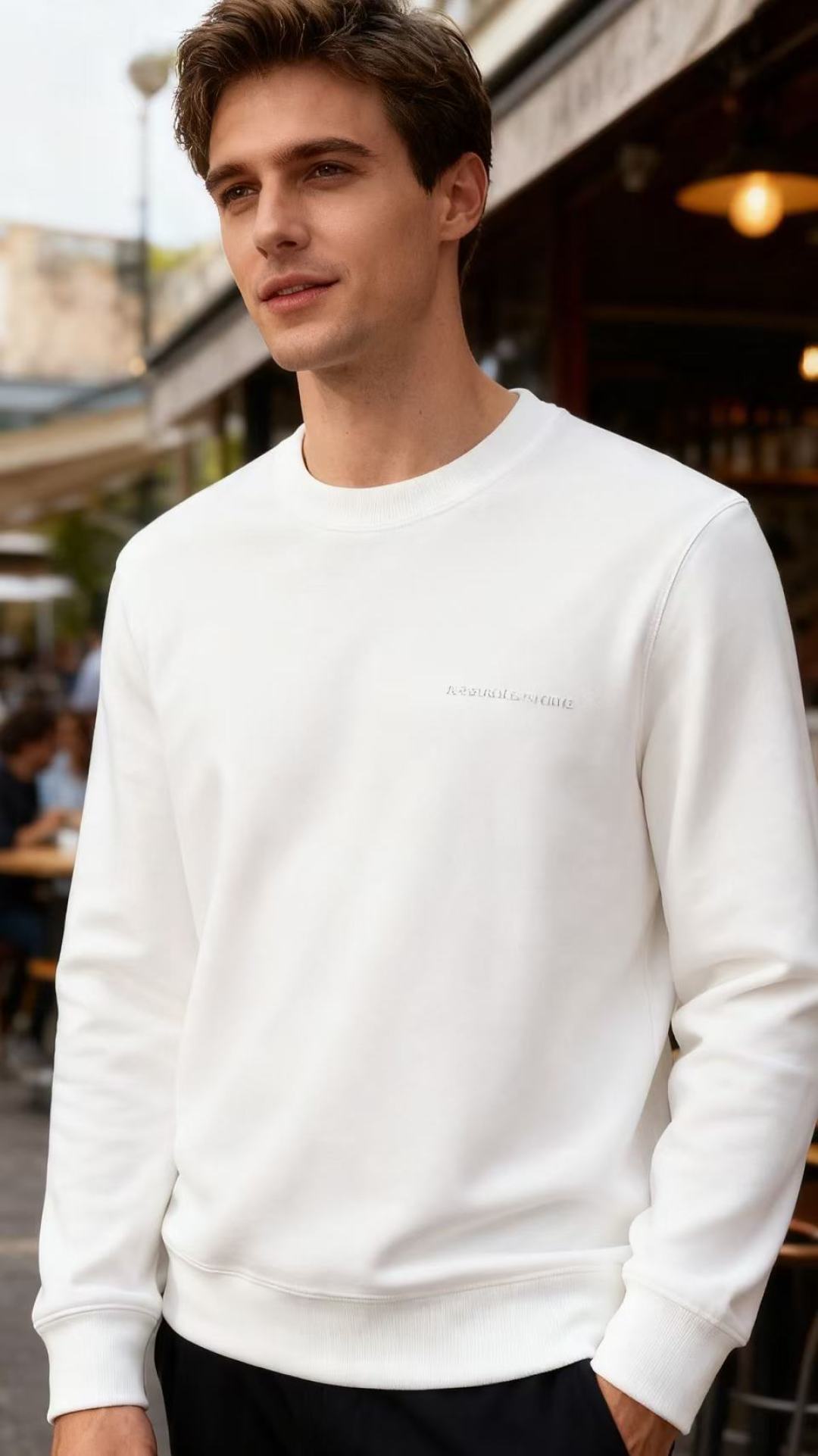 🔥Alexander Wang/大王.2025秋季新品！经典男士圆领长袖卫衣！采用舒适保暖面料！胸前有品
