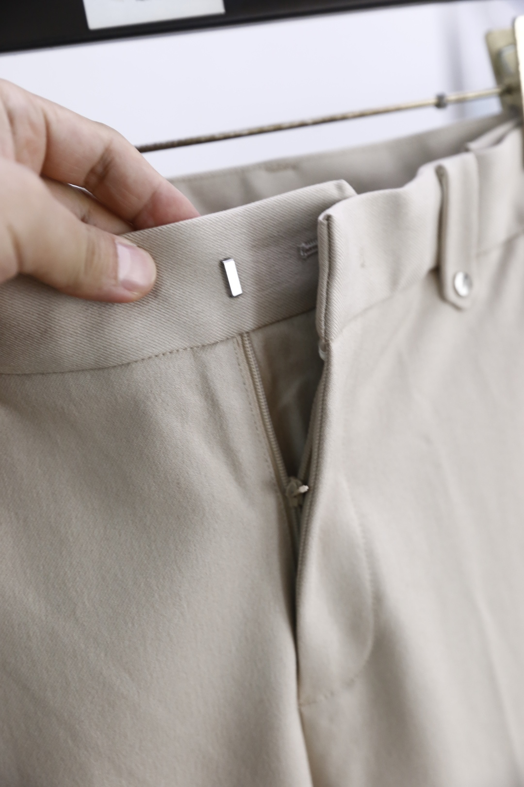 🔥杰尼*/Ze*na.2025秋季新款🆕时尚经典百搭休闲西裤👍采用雅赛尔天丝绵羊毛面料！简约的剪裁设计，