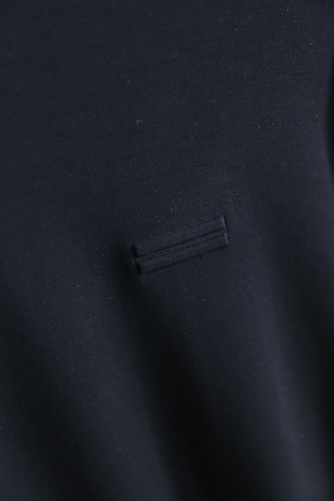 🔥杰尼*/Ze*na.2025秋季新品男士长袖打底衫！经典圆领设计🆕胸前经典品牌LOGO标识，整体版型简