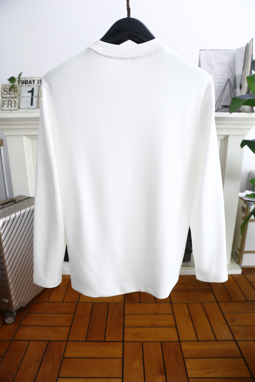 🔥杰尼*/Ze*na.2025秋季新品男士长袖打底衫！经典圆领设计🆕胸前经典品牌LOGO标识，整体版型简