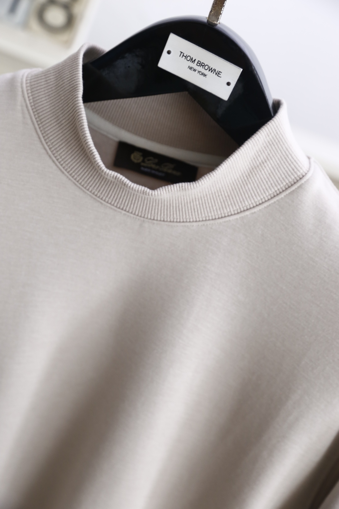 🔥lP🆕.2025秋季新品🆕时尚男士经典半高领休闲卫衣！半高领设计，袖口有收束细节，采用舒适抓绒蓄热面料