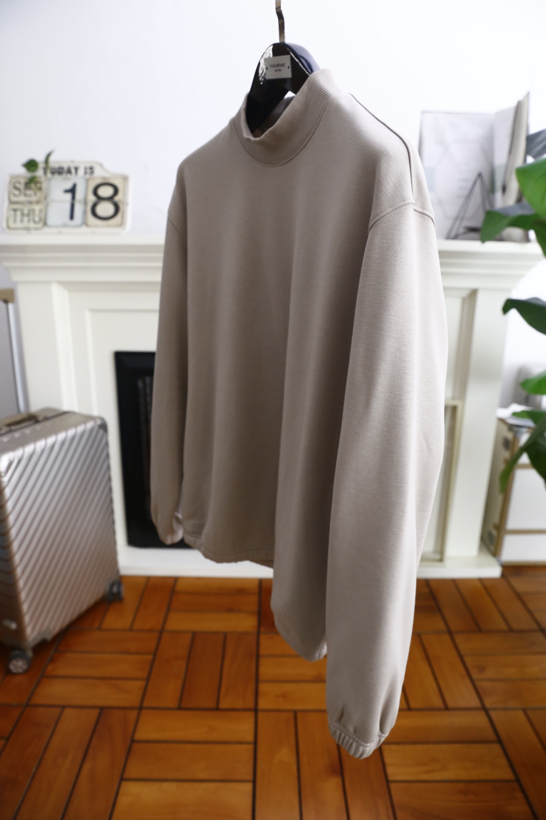 🔥lP🆕.2025秋季新品🆕时尚男士经典半高领休闲卫衣！半高领设计，袖口有收束细节，采用舒适抓绒蓄热面料