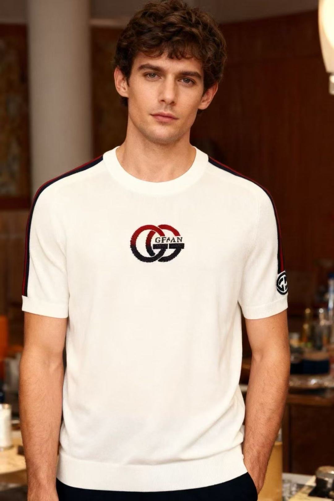 🔥古驰/Gu*ci.2025秋季新款🆕时尚男士圆领短袖针织衫！奢华经典定制LOGO设计！高级定制百搭款式