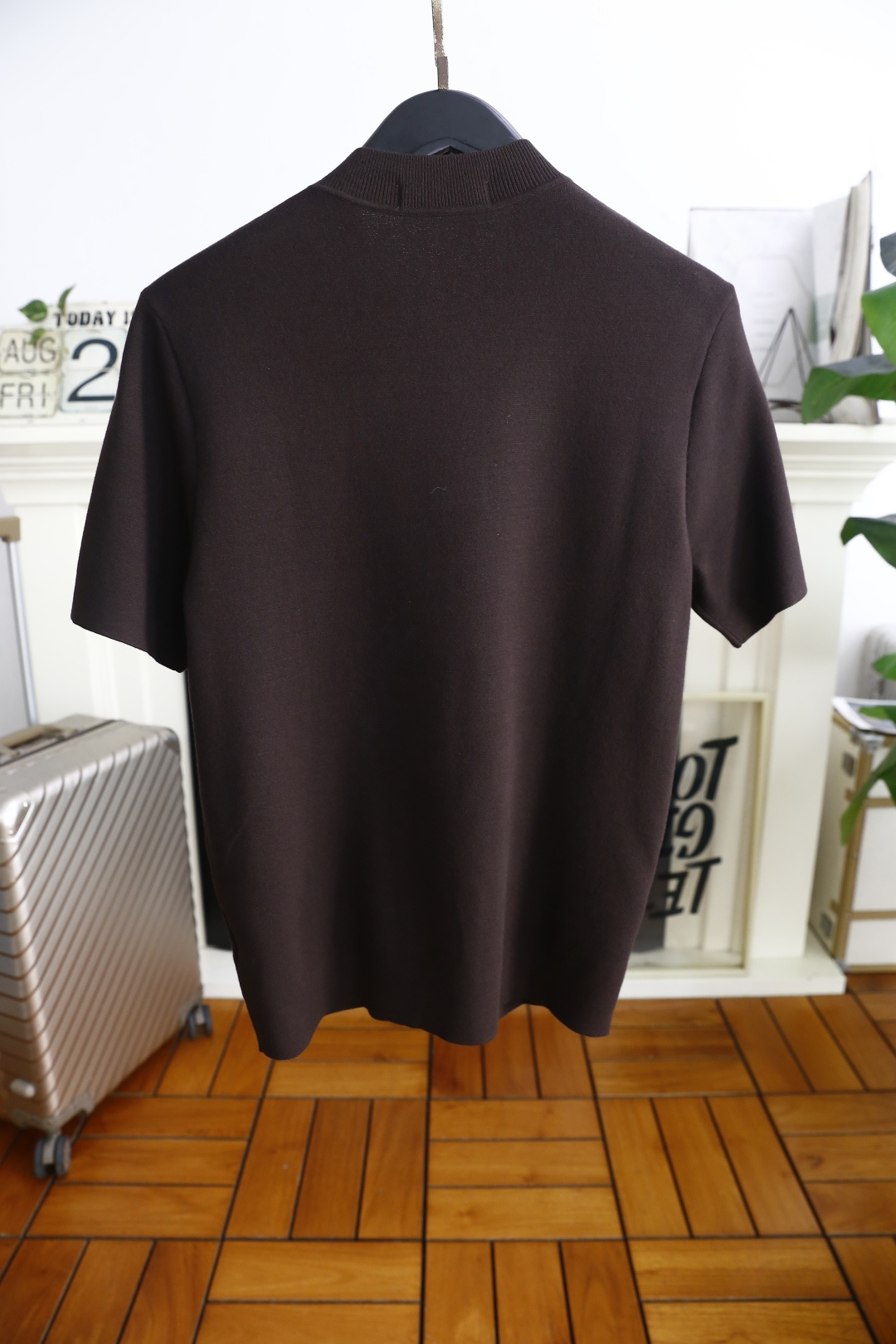 🔥普拉*/Pr*da.2025秋季新款🆕时尚男士针织短袖🍃奢华经典品牌三角标LOGO设计！经典三粒扣搭配