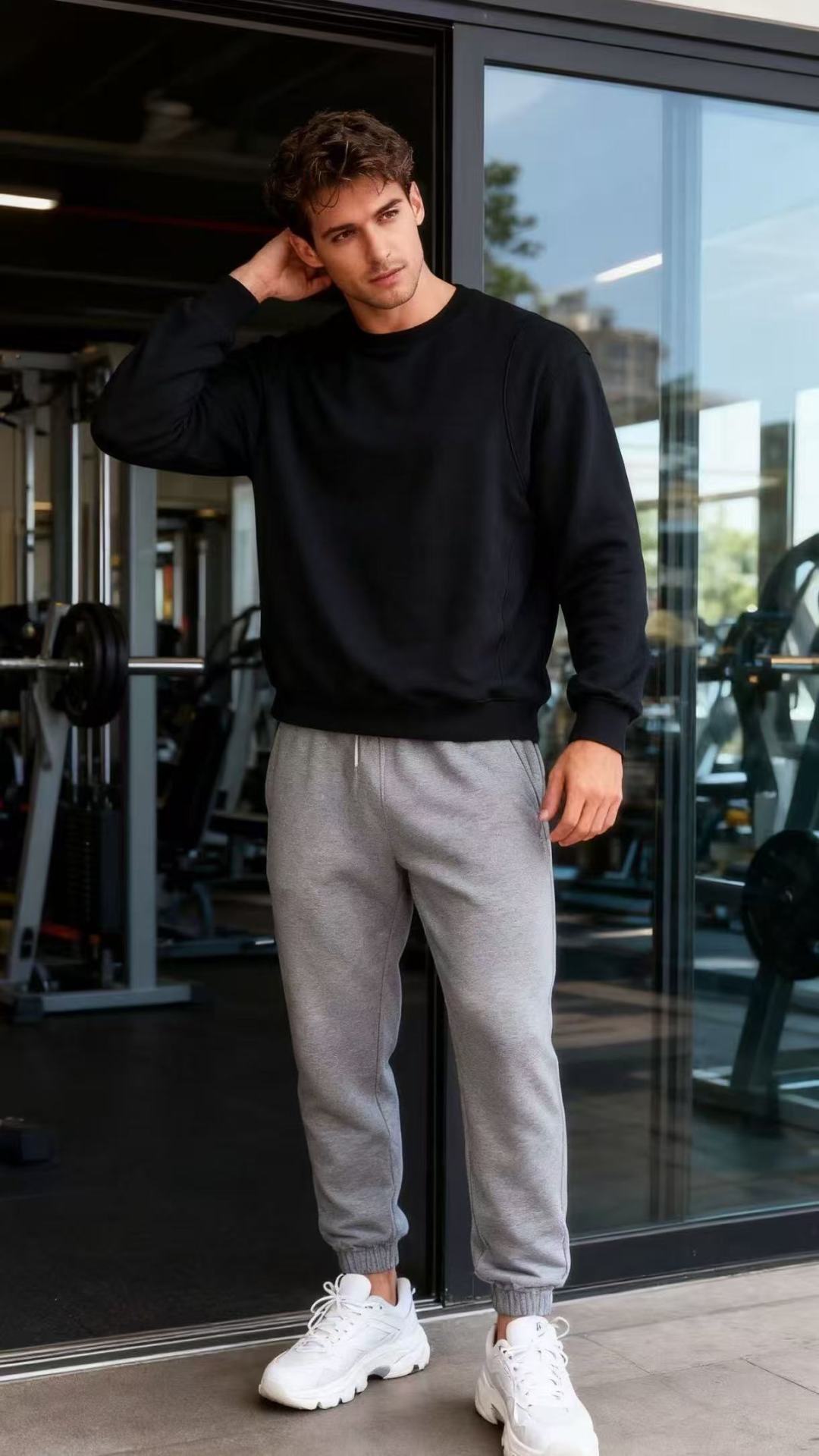 🔥杰尼*/Ze*na.25秋季新品！时尚男士百搭宽松版卫衣👍采用舒适抗菌毛圈棉面料！整体为简约圆领设计，