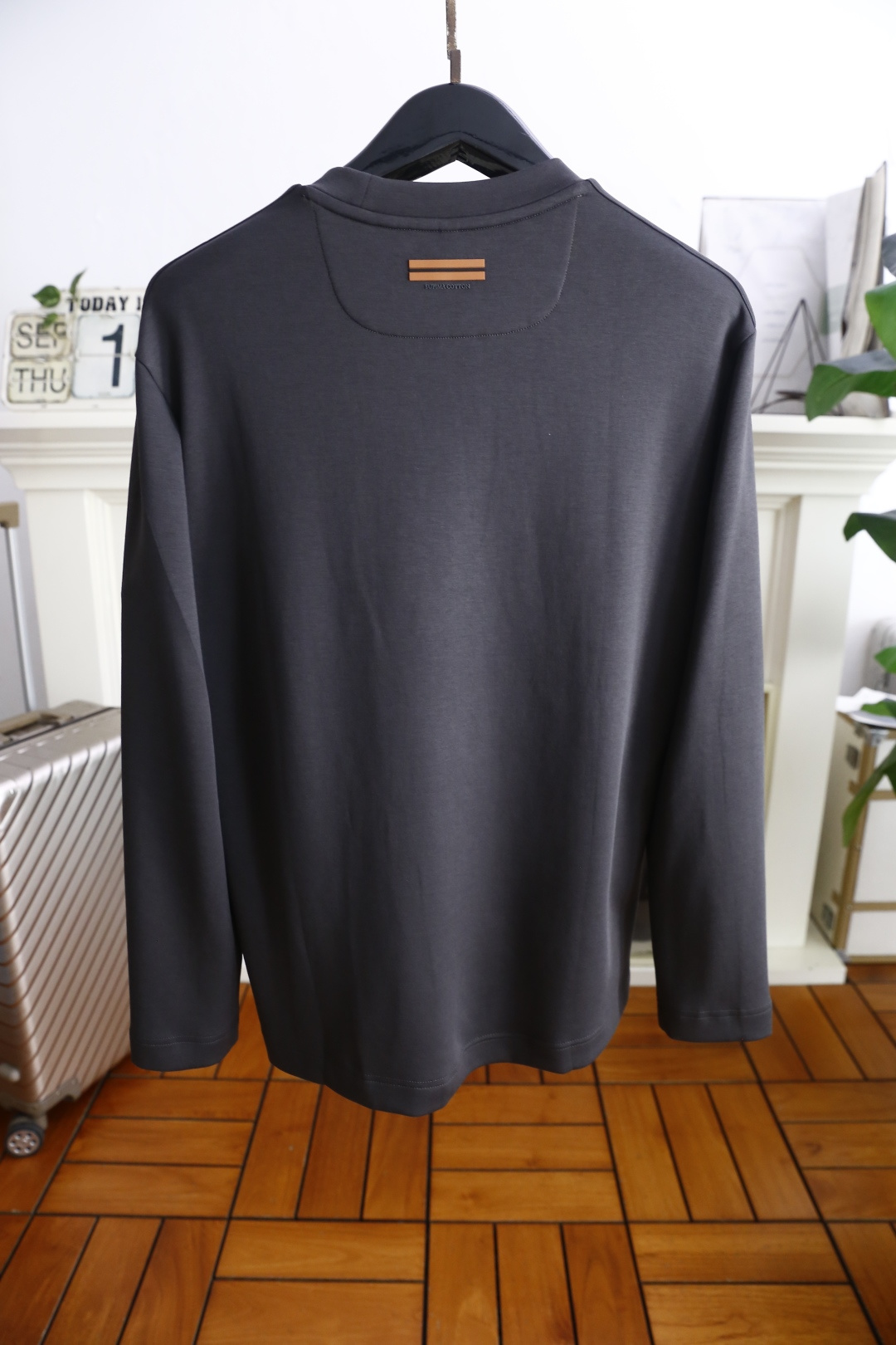 🔥杰尼*/Ze*na.2025秋季新品！时尚男士长袖圆领上衣！采用舒适天丝棉面料👍质感平整顺滑，风格偏向