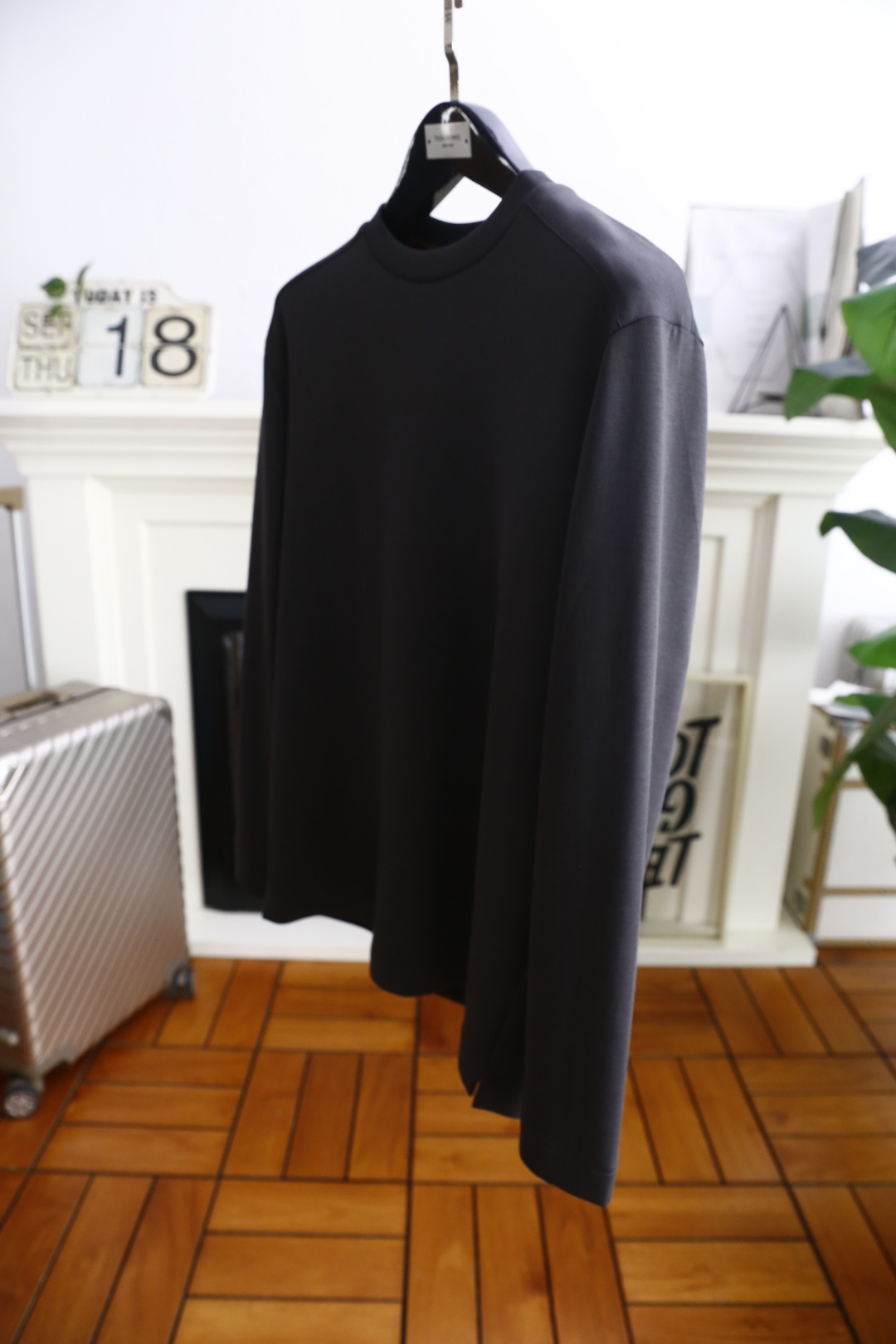 🔥杰尼*/Ze*na.2025秋季新品！时尚男士长袖圆领上衣！采用舒适天丝棉面料👍质感平整顺滑，风格偏向