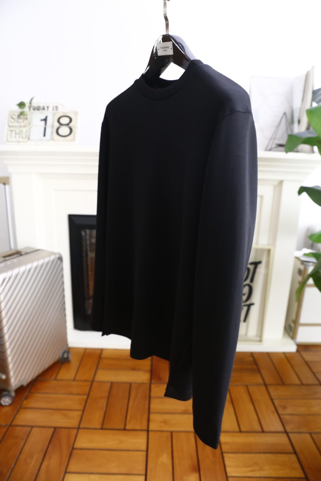 🔥杰尼*/Ze*na.2025秋季新品！时尚男士长袖圆领上衣！采用舒适天丝棉面料👍质感平整顺滑，风格偏向