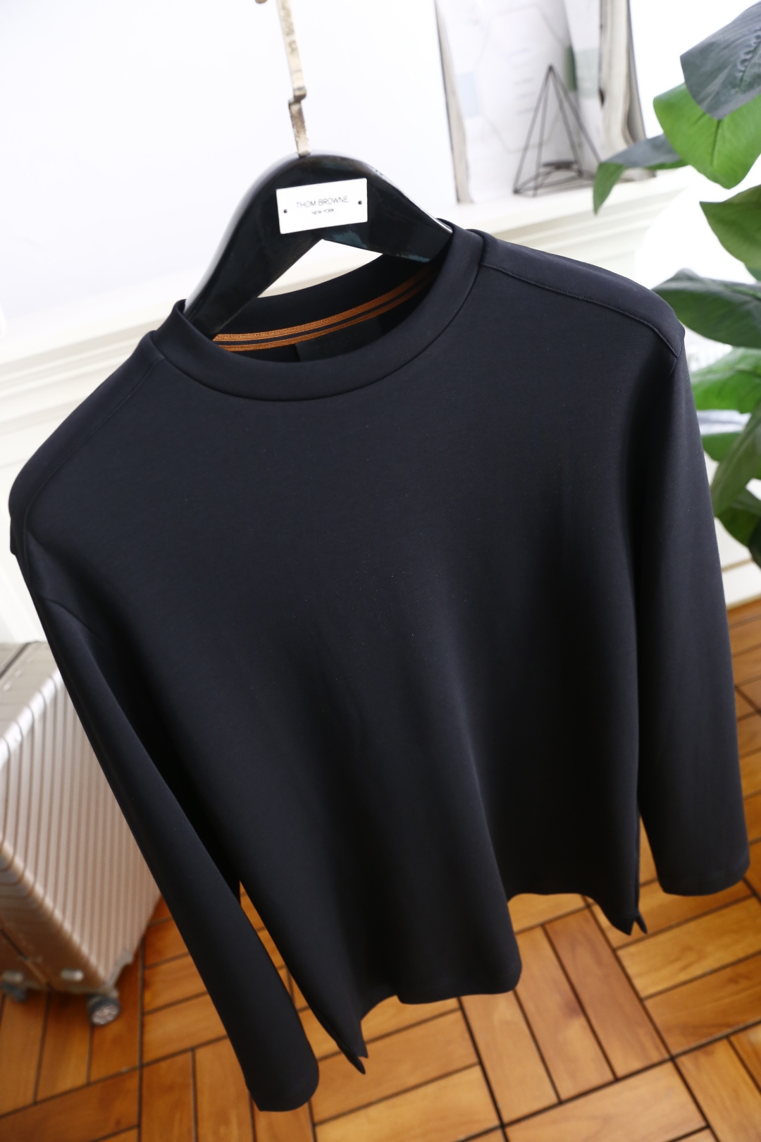 🔥杰尼*/Ze*na.2025秋季新品！时尚男士长袖圆领上衣！采用舒适天丝棉面料👍质感平整顺滑，风格偏向